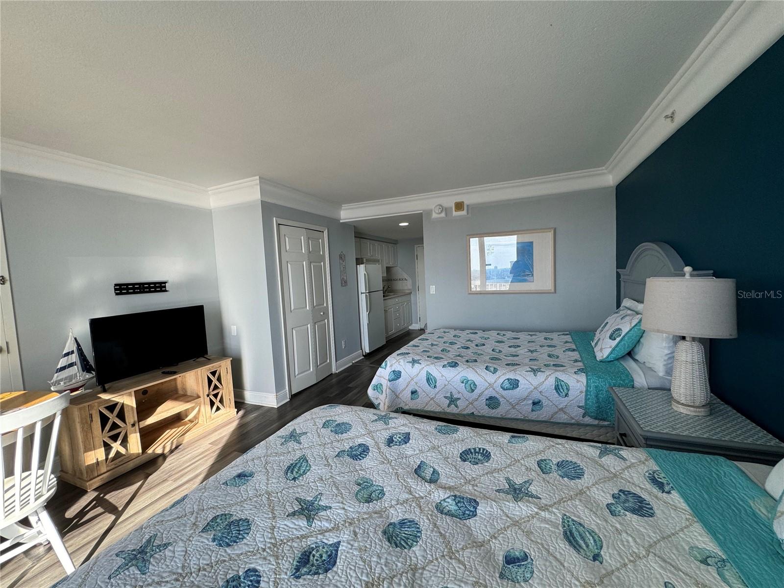 O6253610 Property Photo