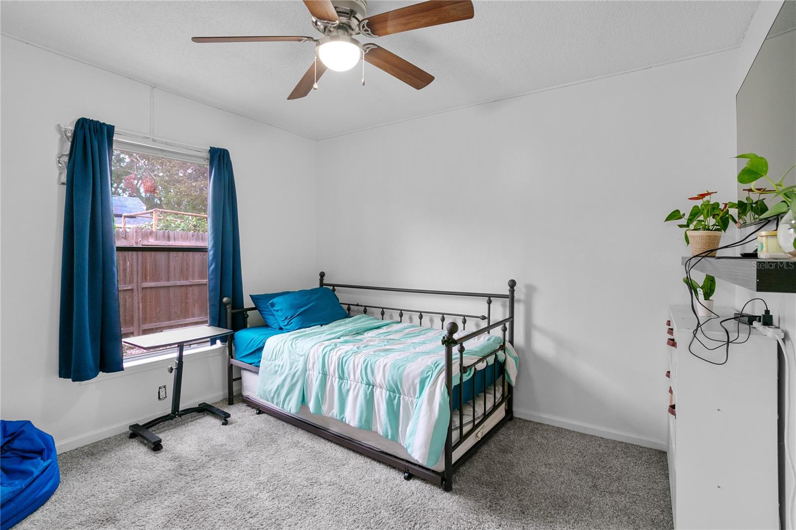 7421 CROOKED LAKE CIR, ORLANDO, FL, 32818