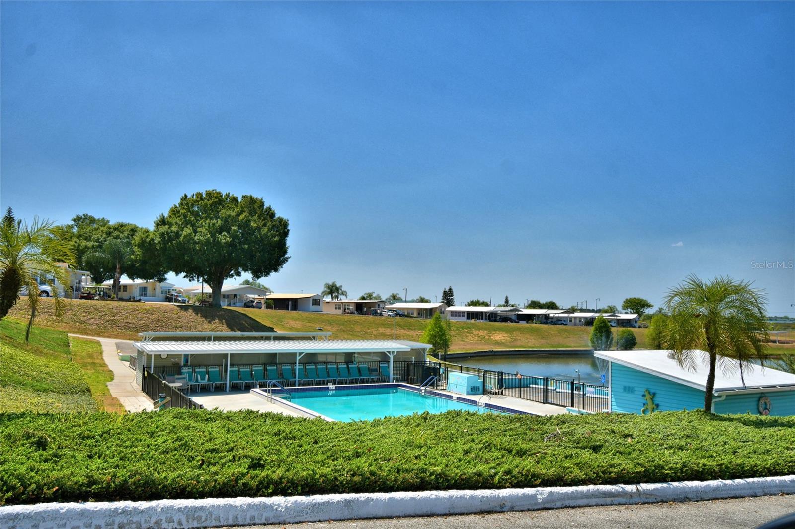 P4932577 Property Photo