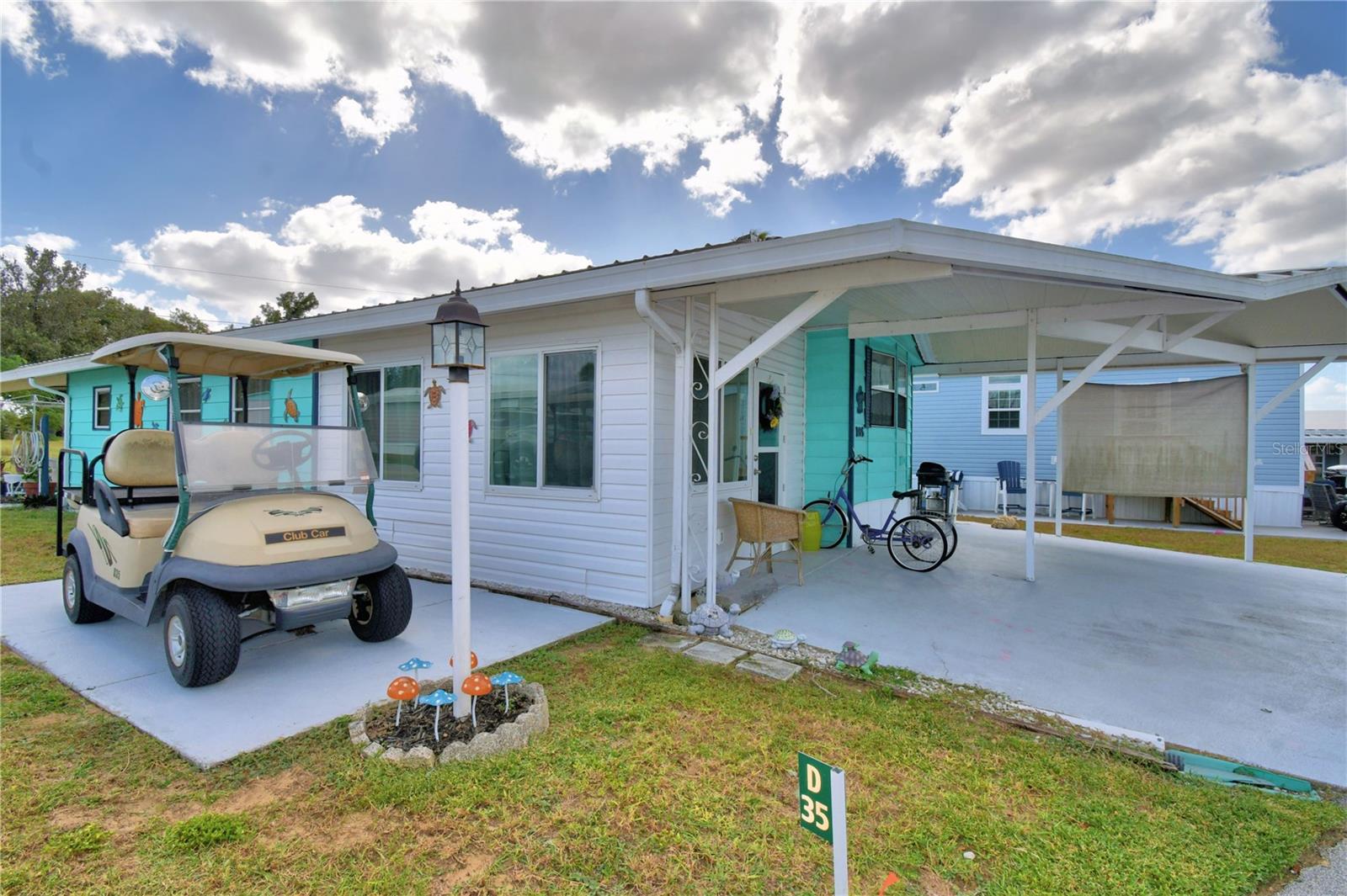 P4932577 Property Photo