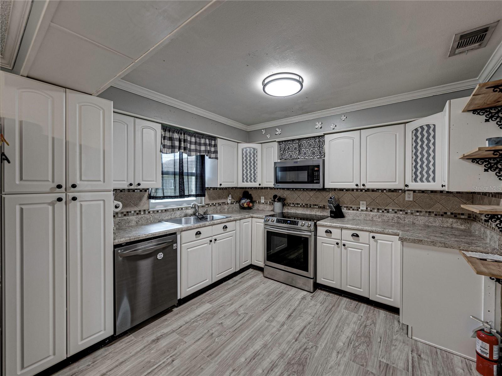 2339 RIDGEVIEW DR, LAKELAND, FL, 33810