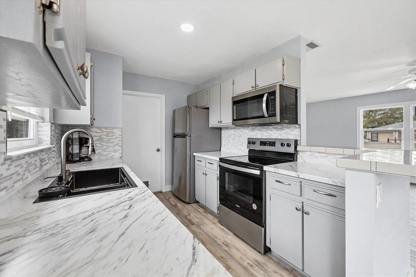 19483 MIDWAY BLVD, PORT CHARLOTTE, FL, 33948