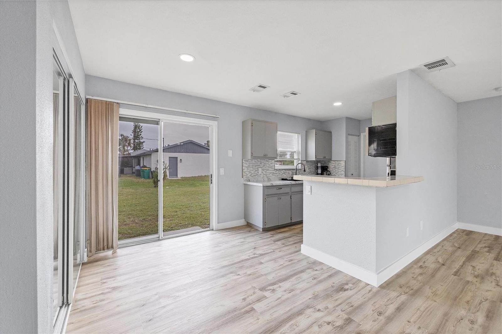 19483 MIDWAY BLVD, PORT CHARLOTTE, FL, 33948