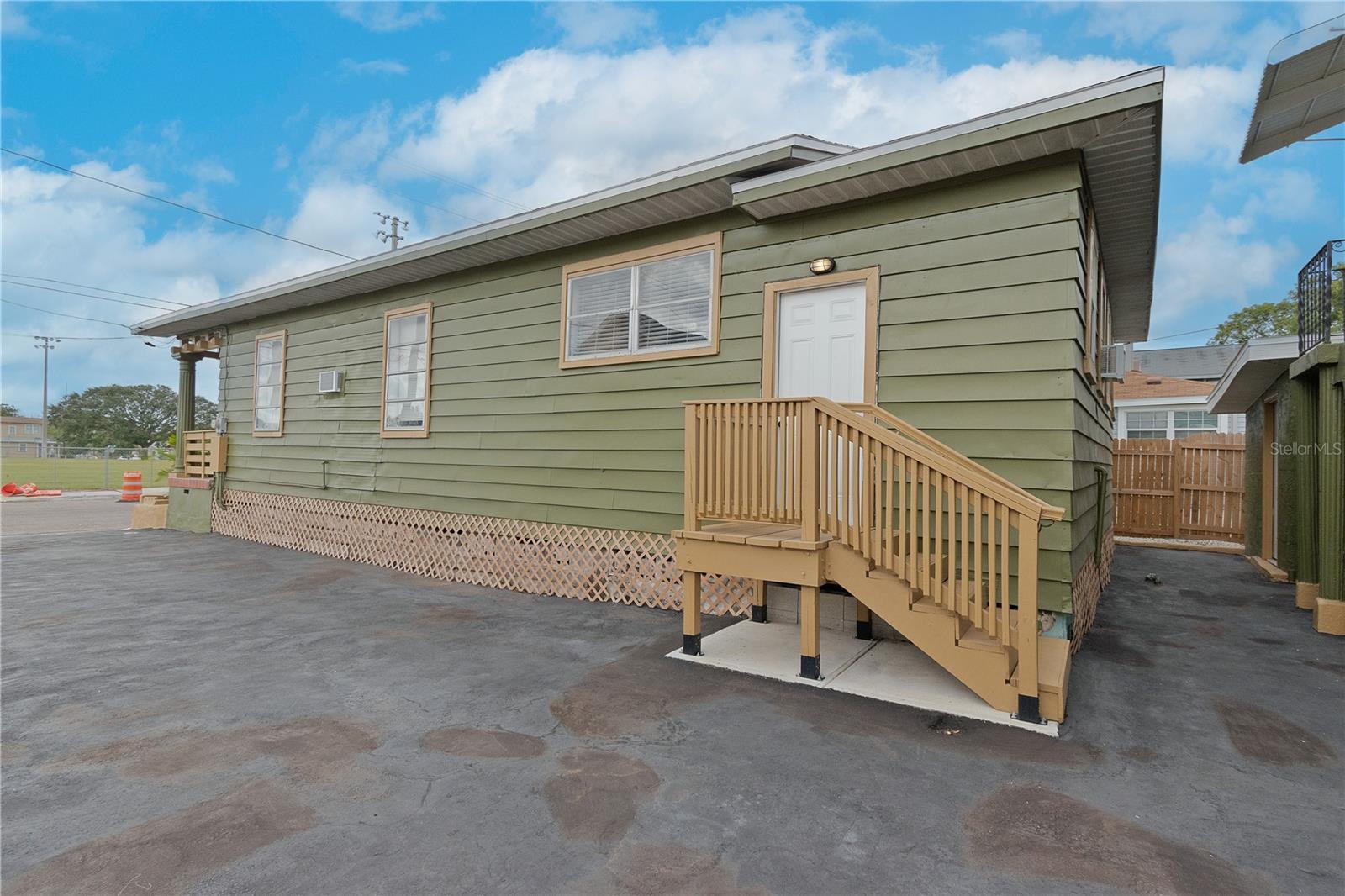 2907 N 15TH ST #B, TAMPA, FL, 33605