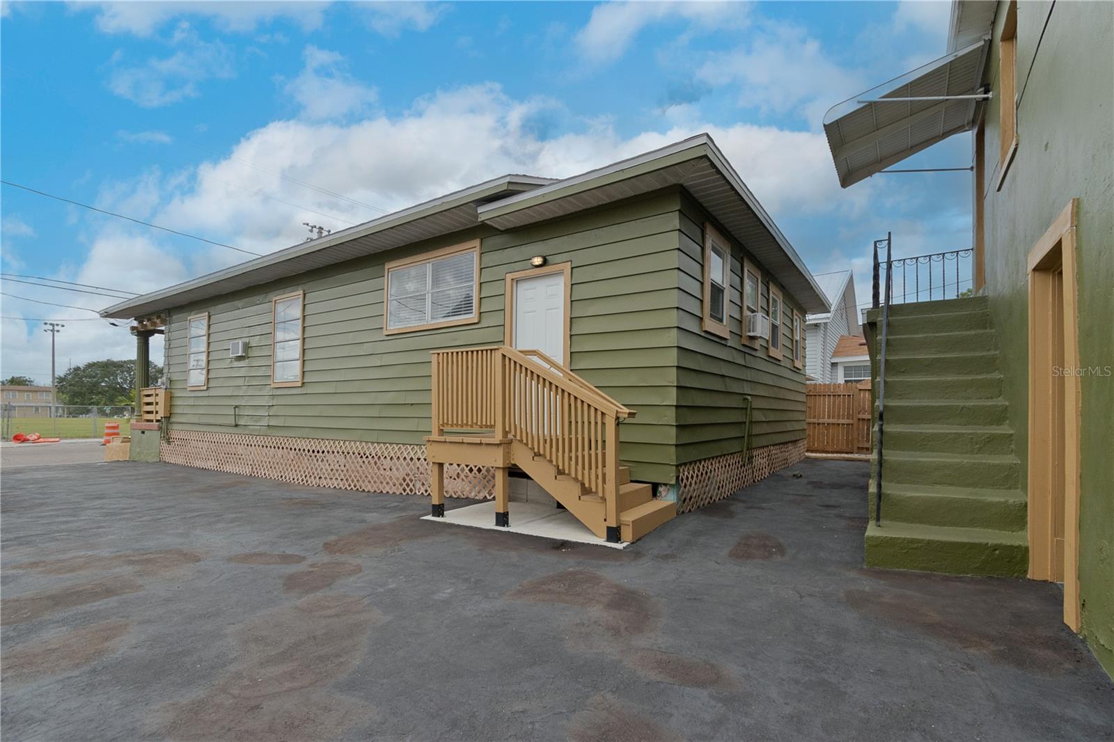 2907 N 15TH ST #B, TAMPA, FL, 33605