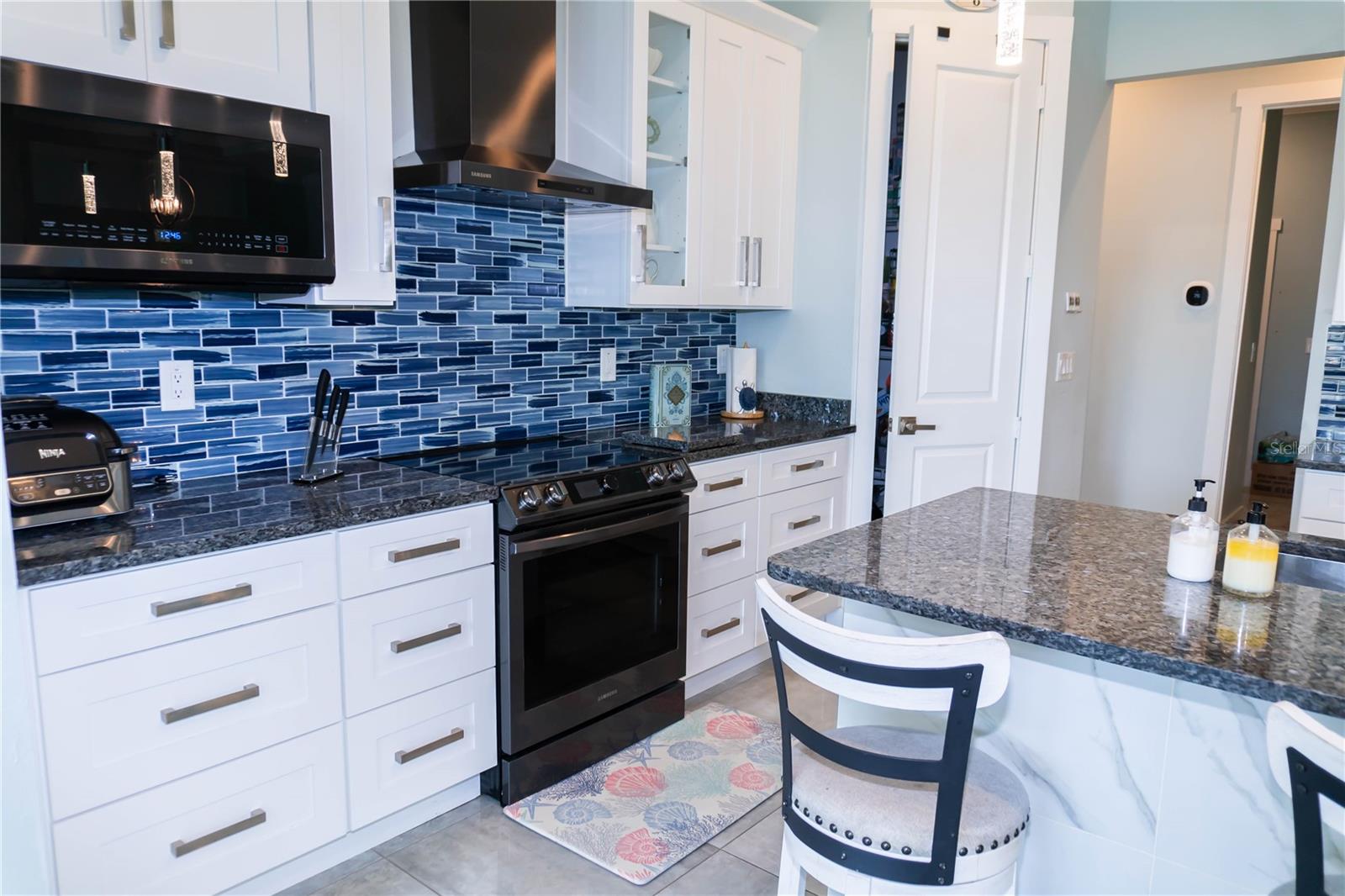 716 LAUREL AVE, VENICE, FL, 34285