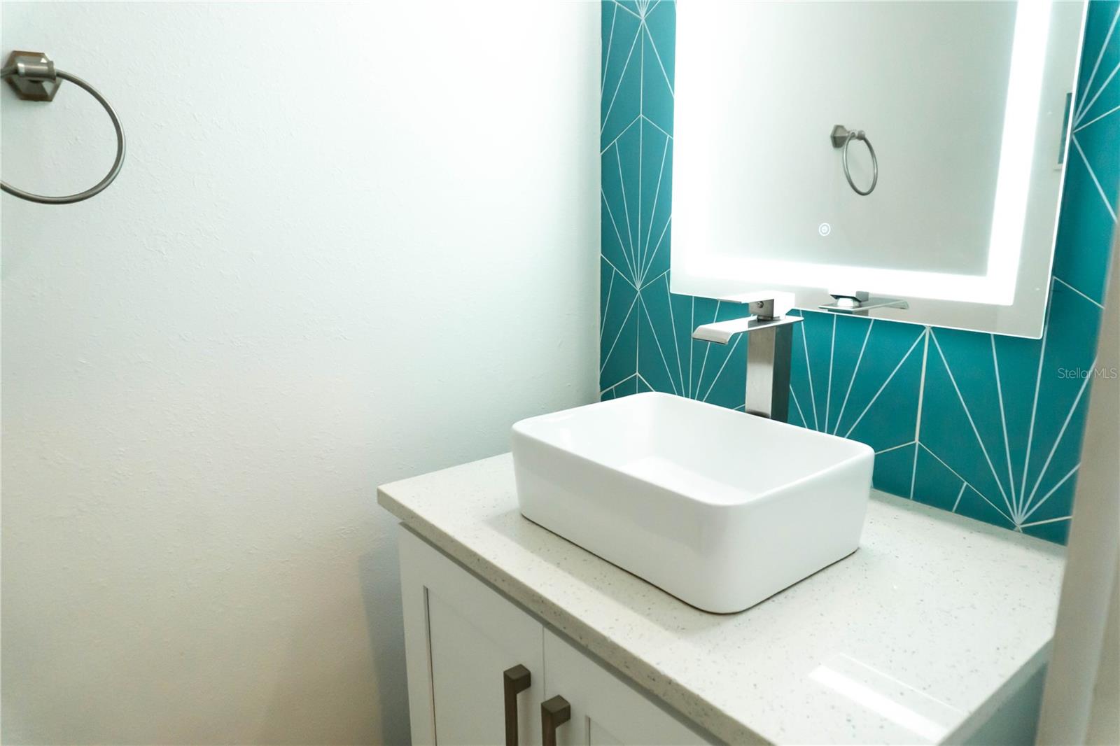 716 LAUREL AVE, VENICE, FL, 34285