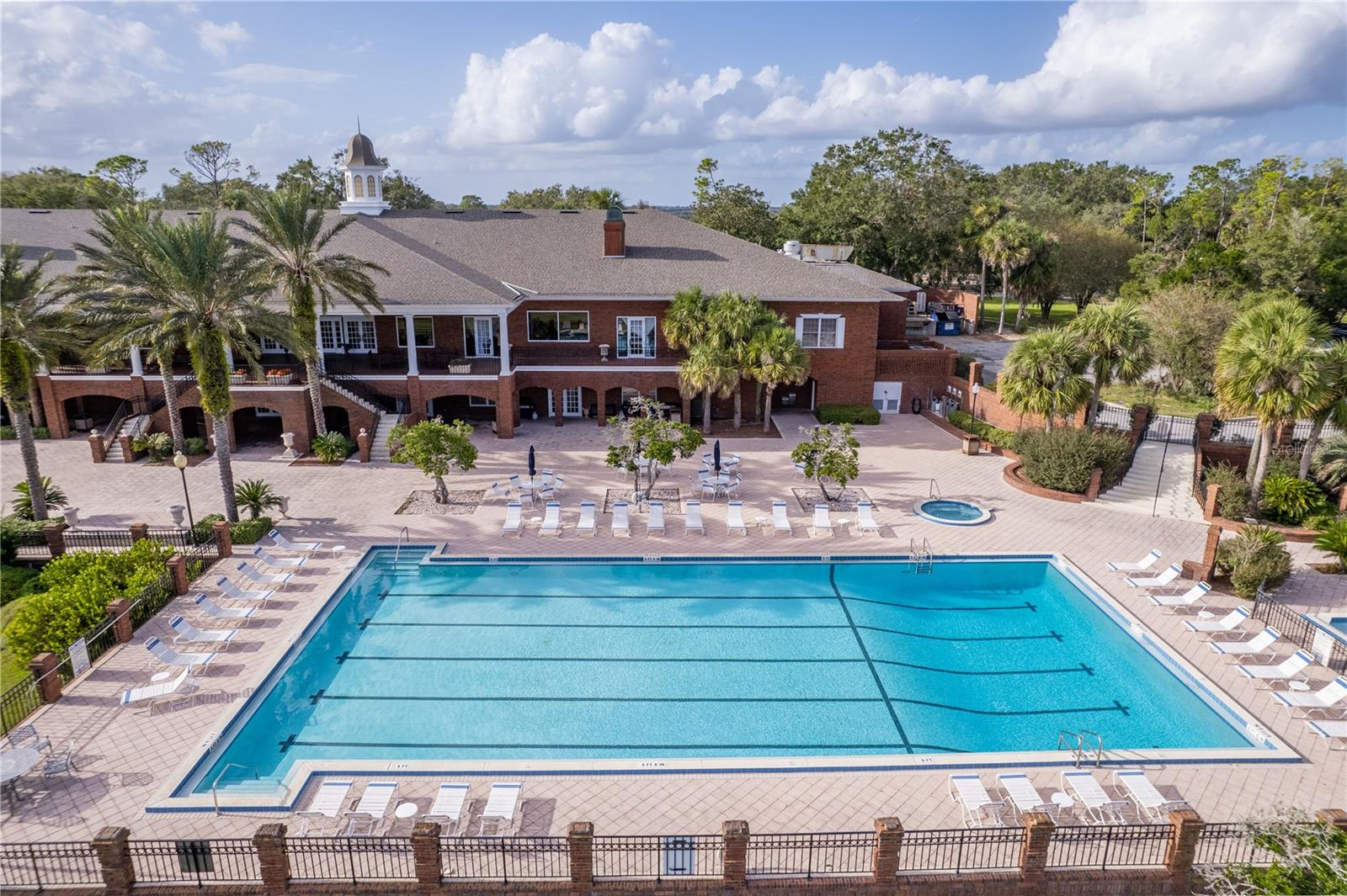 38748 LAKEVIEW WALK, LADY LAKE, FL, 32159