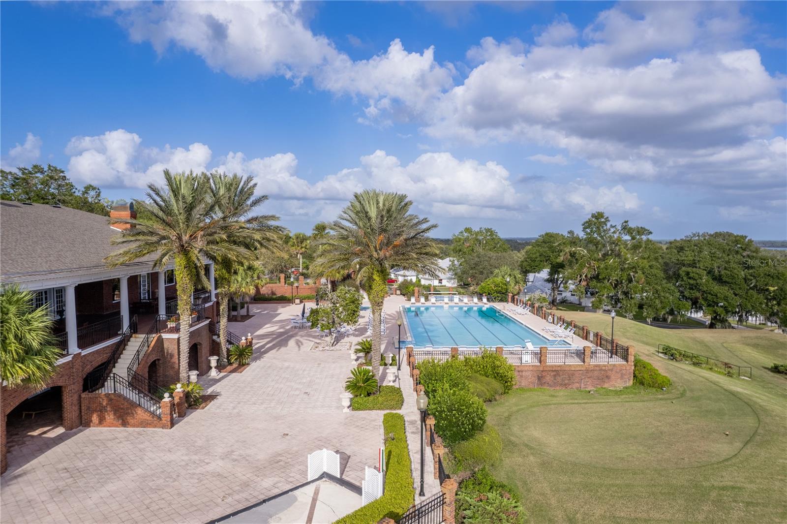38748 LAKEVIEW WALK, LADY LAKE, FL, 32159