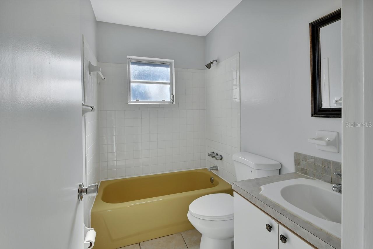 532 W WISCONSIN AVE, DELAND, FL, 32720