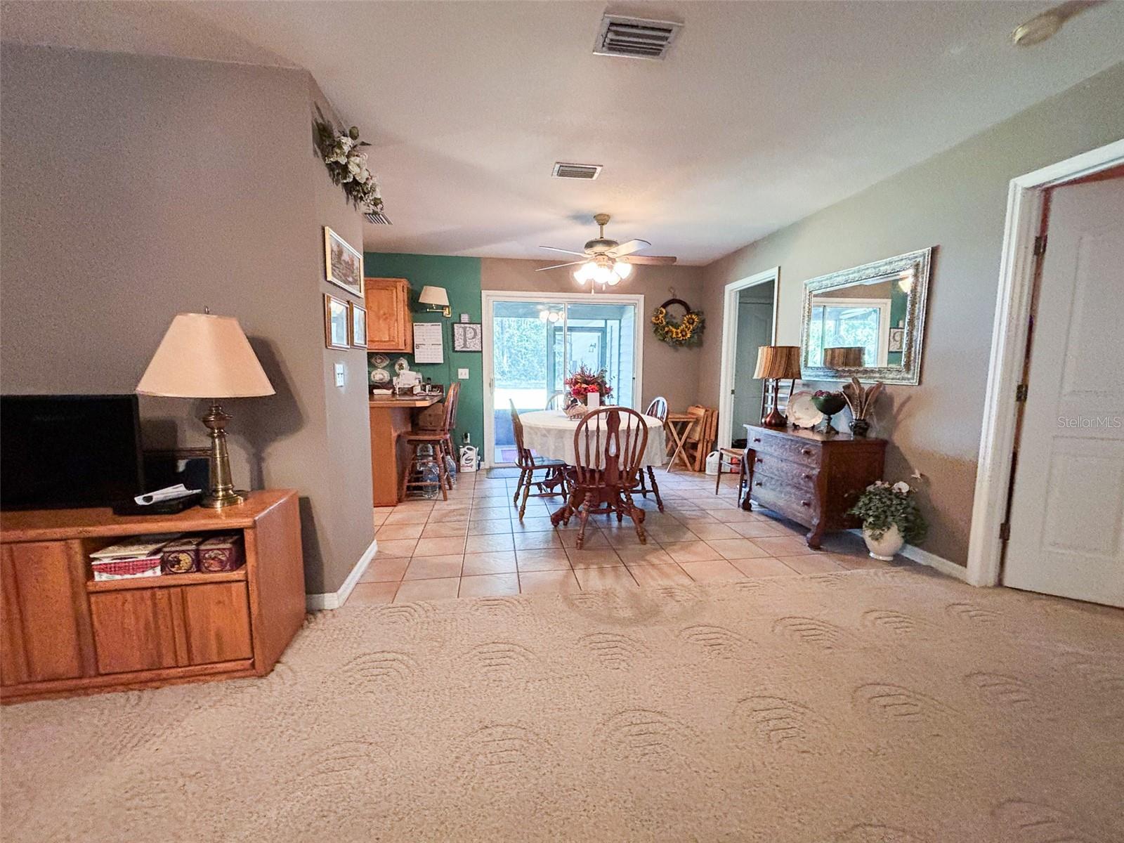 112 SADIE LN, FLORAHOME, FL, 32140