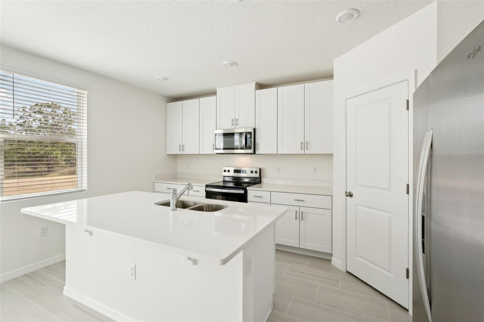 144 LAZY SHORE DR, NOKOMIS, FL, 34275
