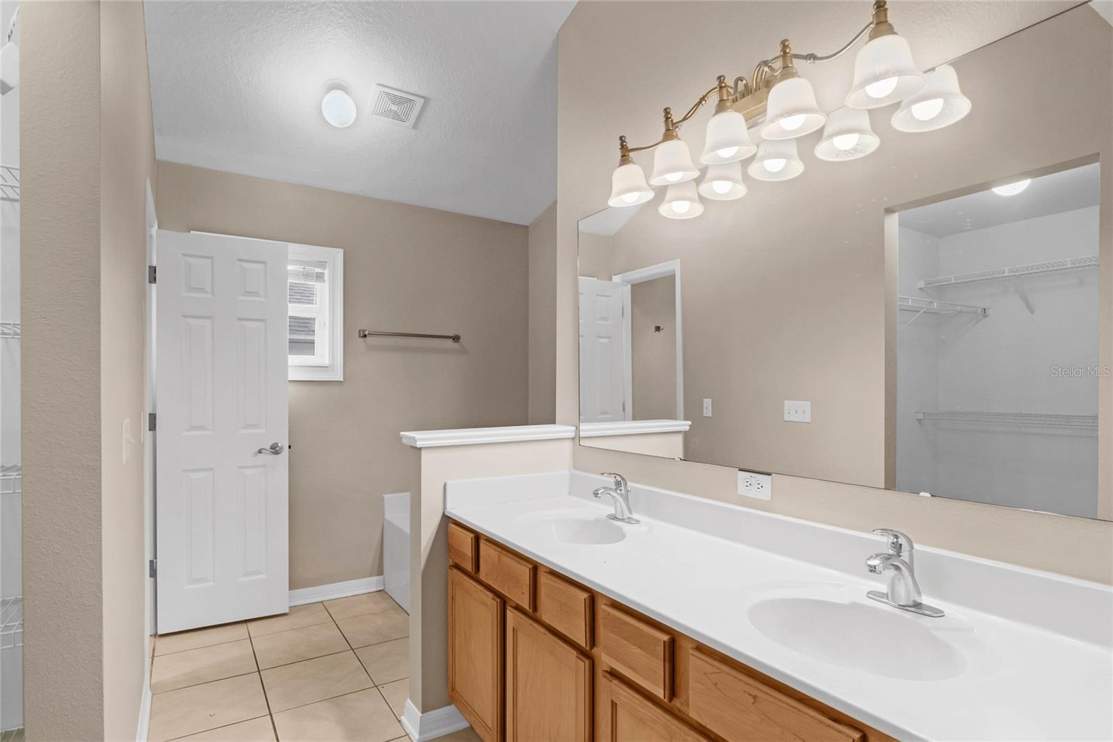 217 WINDING COVE AVE, APOPKA, FL, 32703