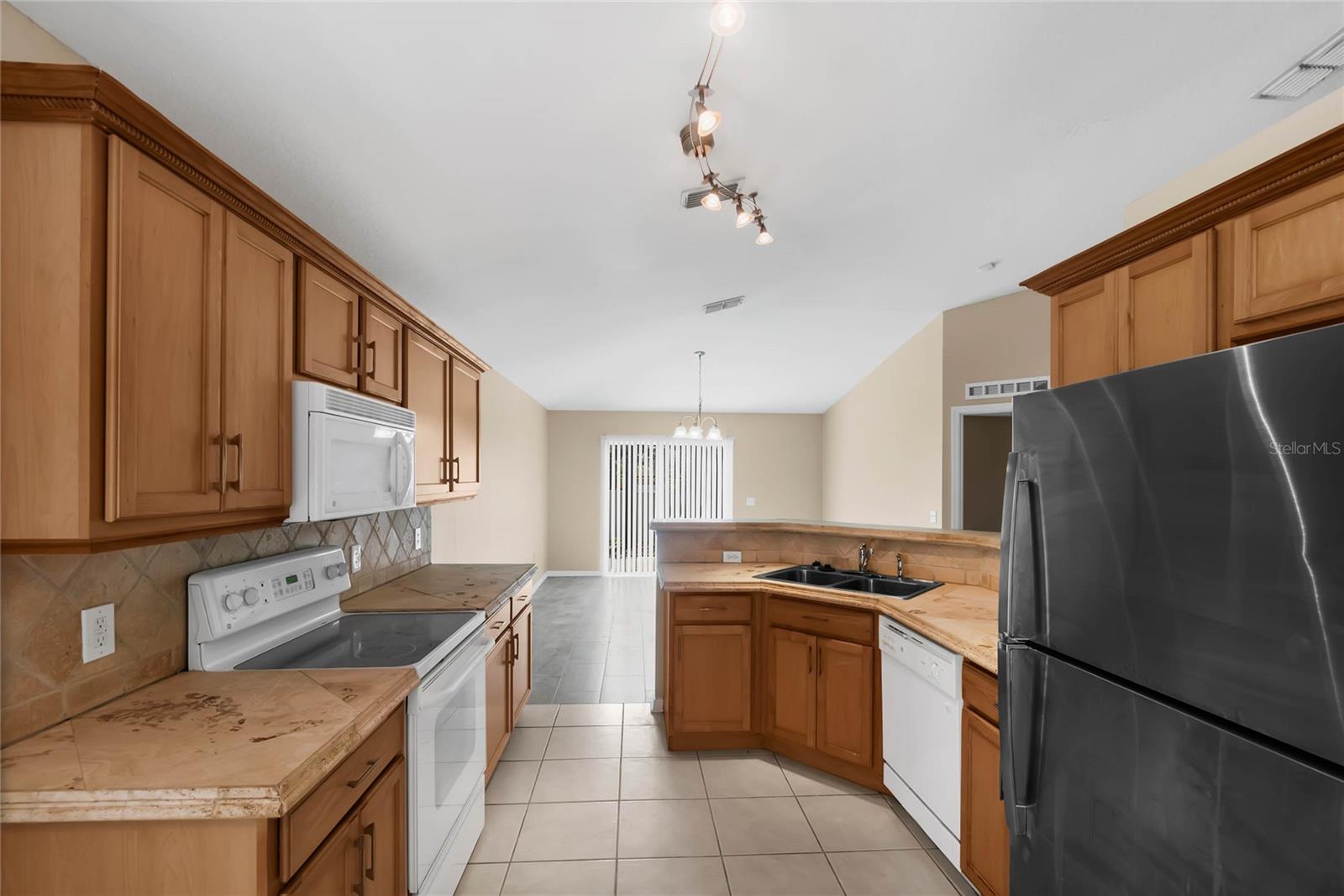 217 WINDING COVE AVE, APOPKA, FL, 32703