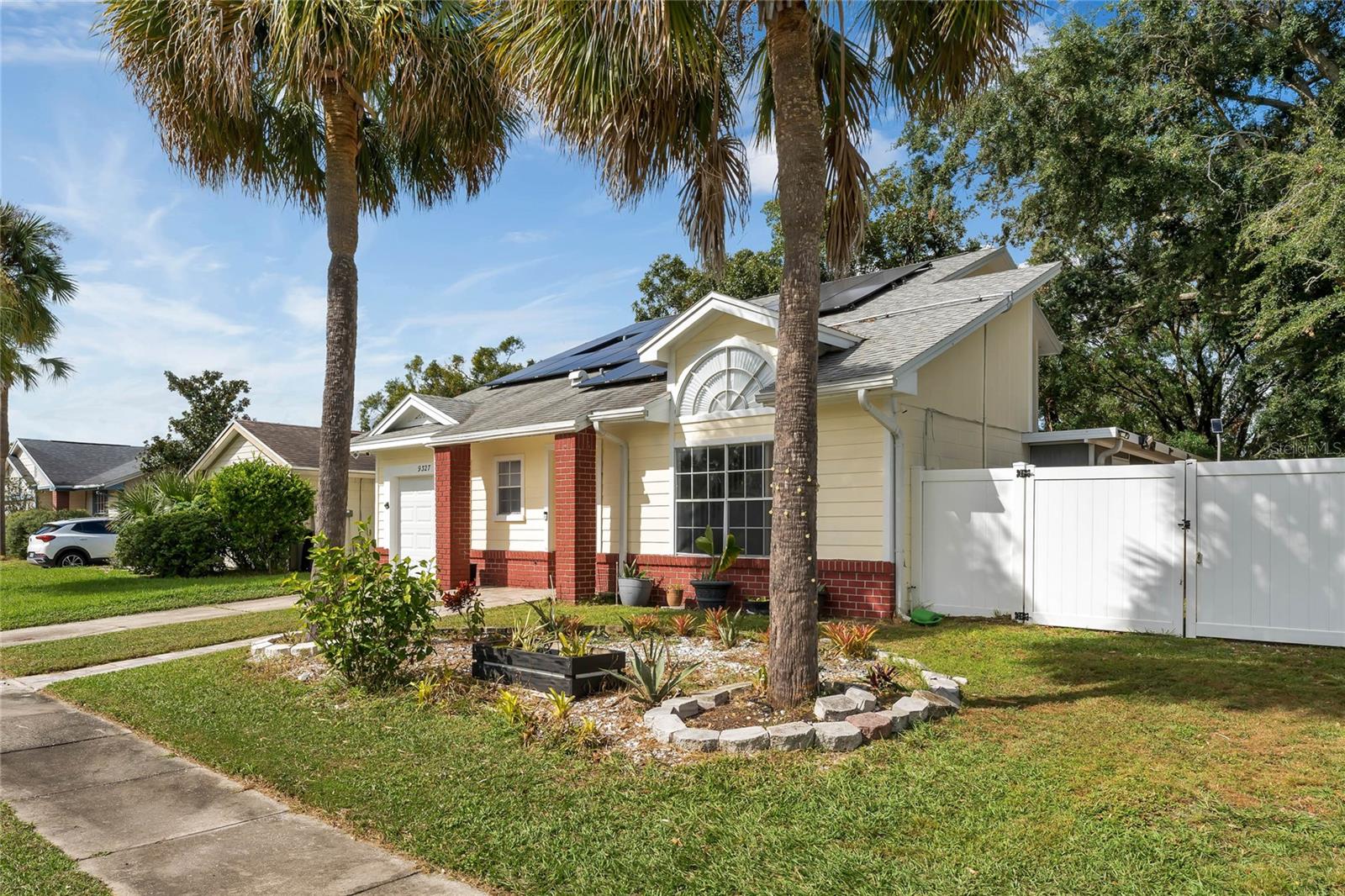 9327 SPRING VALE DR, ORLANDO, FL, 32825