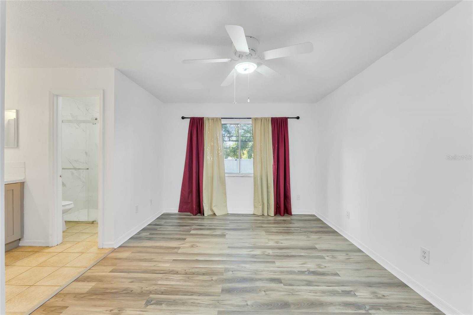 9327 SPRING VALE DR, ORLANDO, FL, 32825