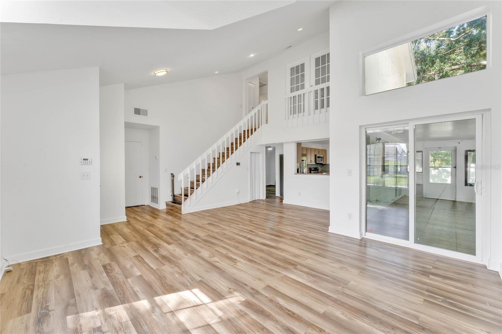 9327 SPRING VALE DR, ORLANDO, FL, 32825