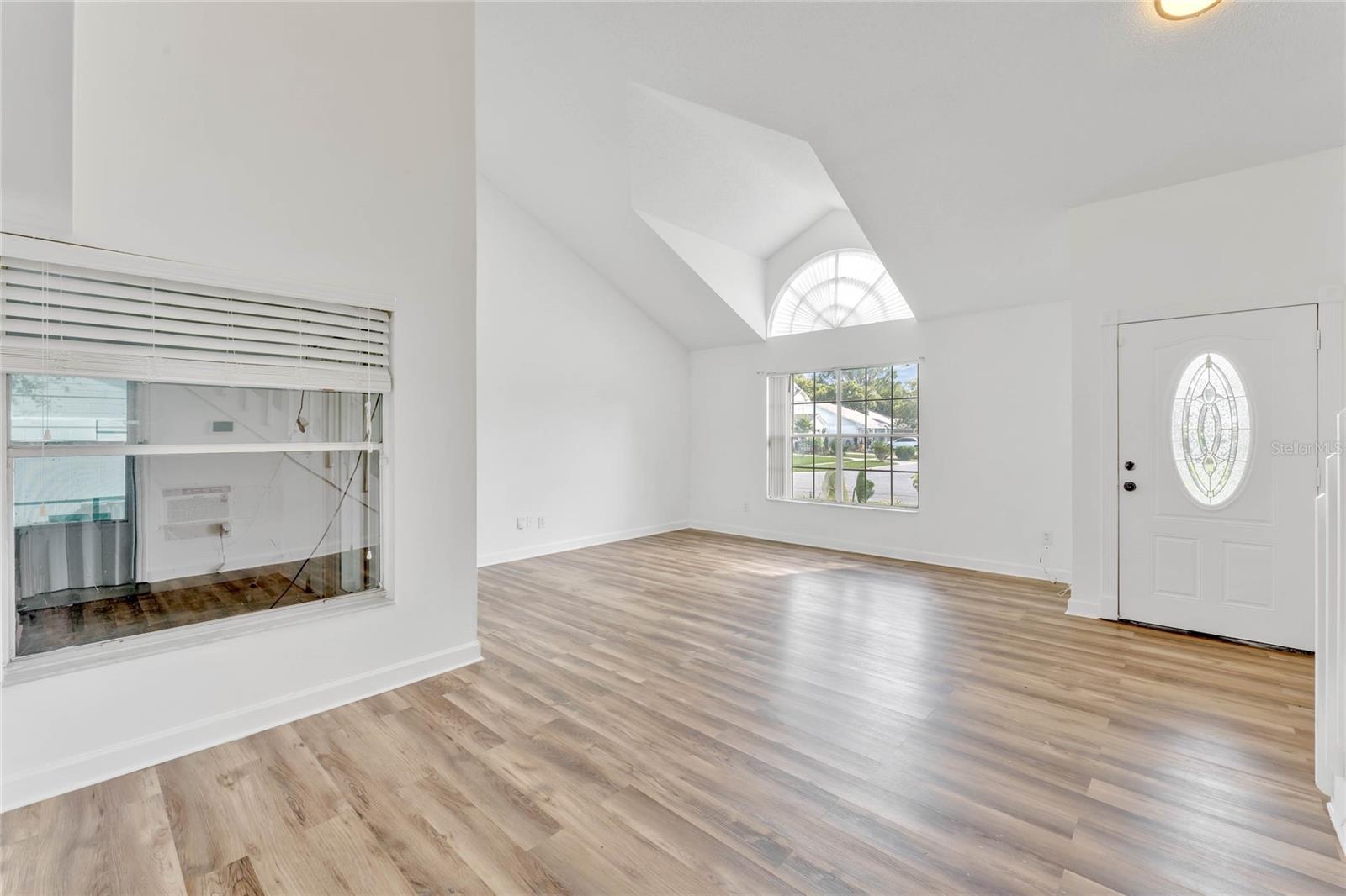 9327 SPRING VALE DR, ORLANDO, FL, 32825