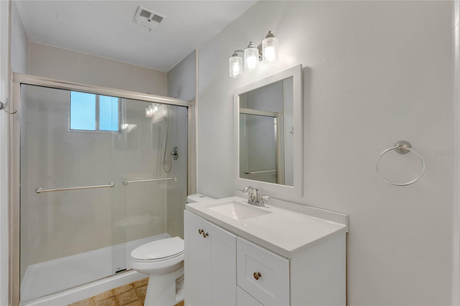 9327 SPRING VALE DR, ORLANDO, FL, 32825
