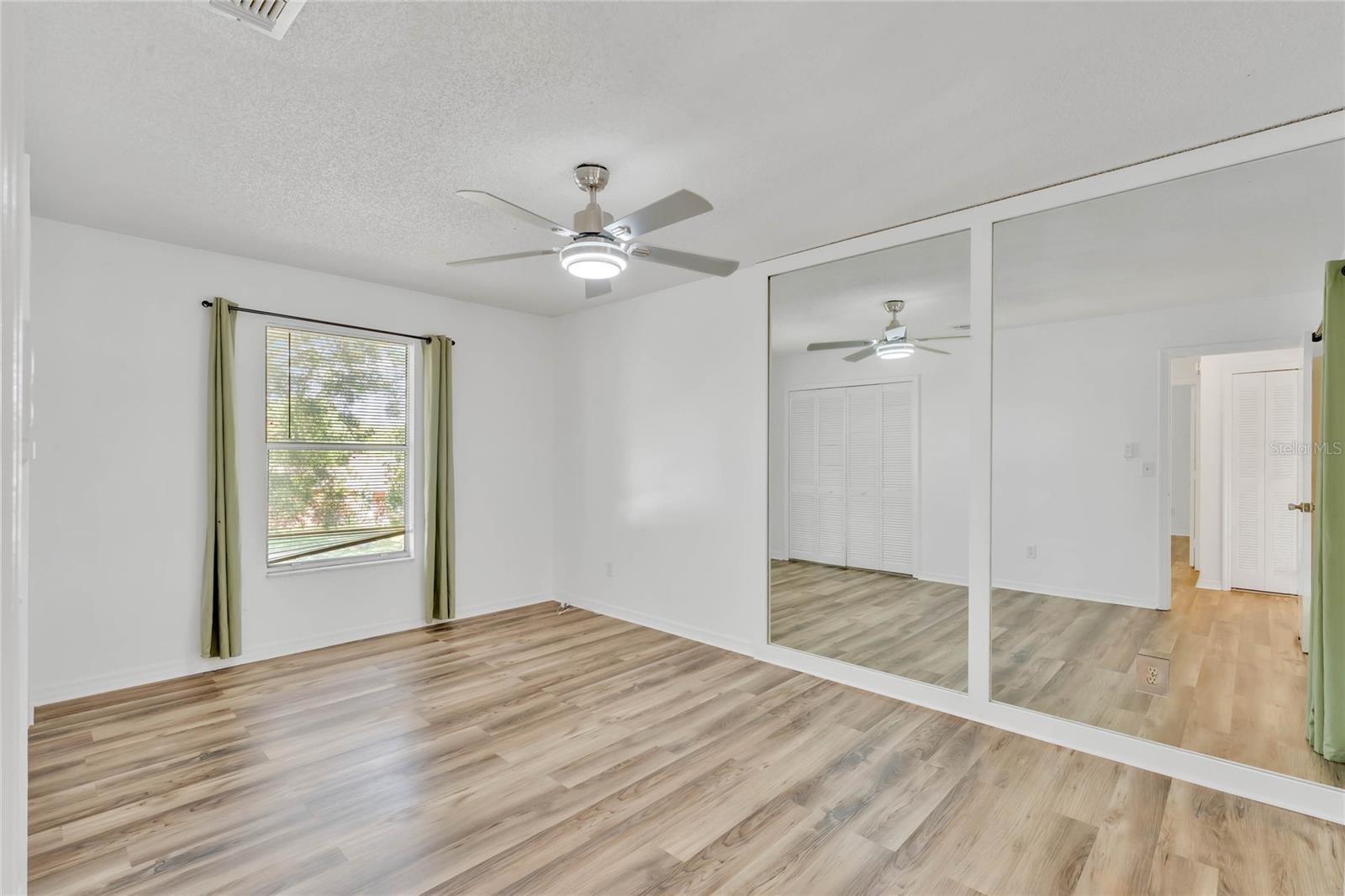 9327 SPRING VALE DR, ORLANDO, FL, 32825