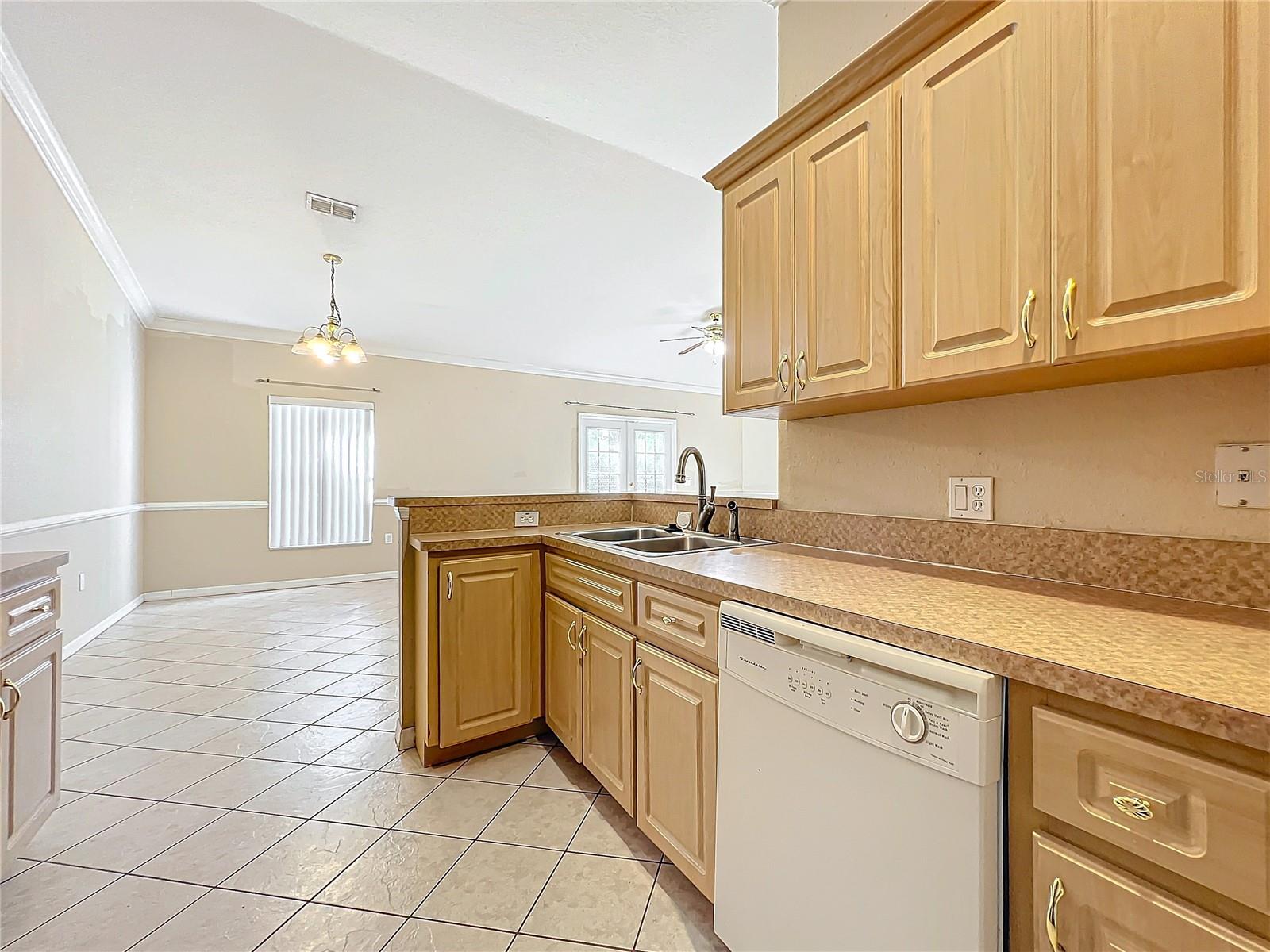 944 HICKS RD, LAKELAND, FL, 33813