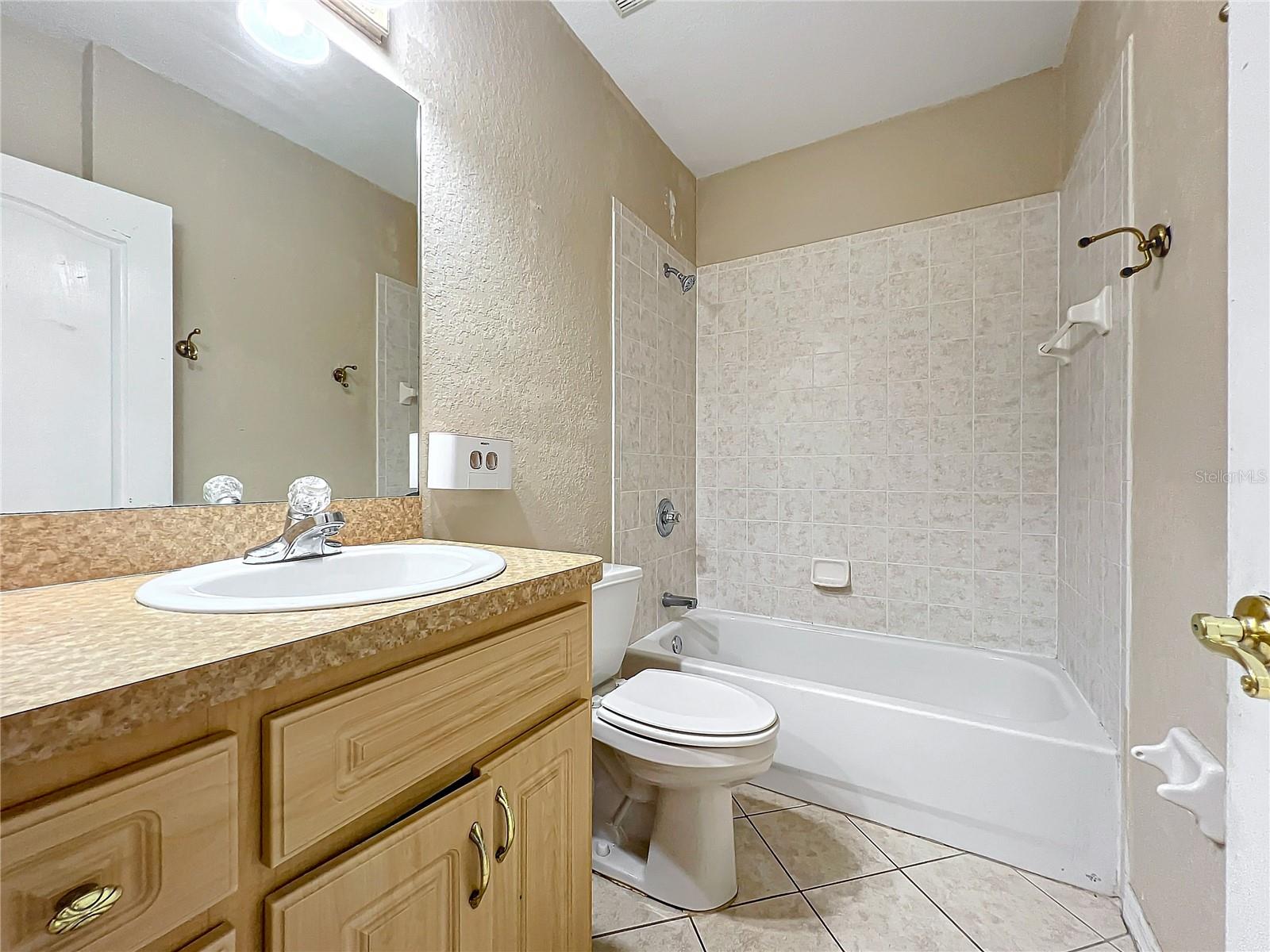944 HICKS RD, LAKELAND, FL, 33813