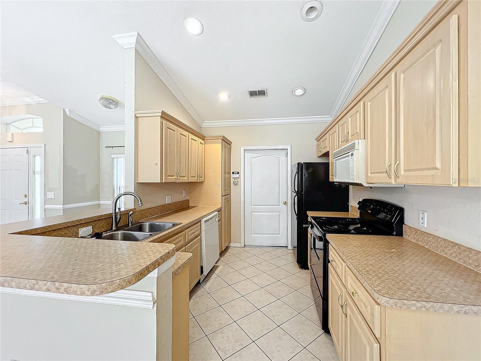 944 HICKS RD, LAKELAND, FL, 33813