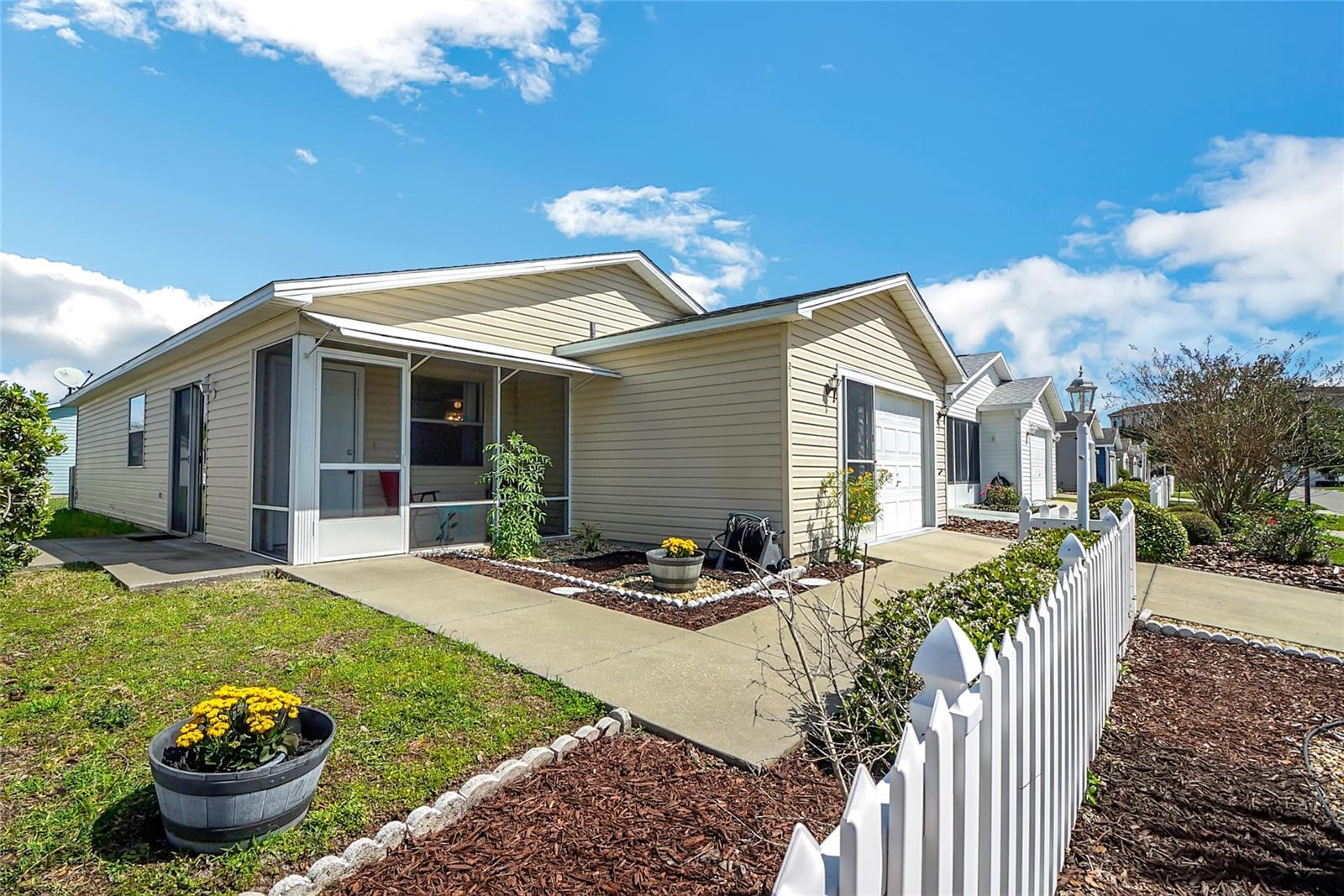 252 MONTOYA DR, THE VILLAGES, FL, 32159