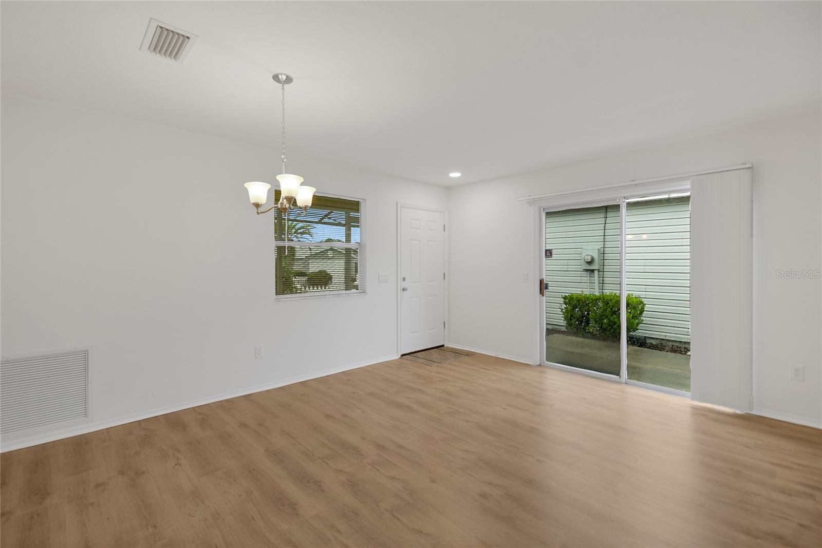 252 MONTOYA DR, THE VILLAGES, FL, 32159