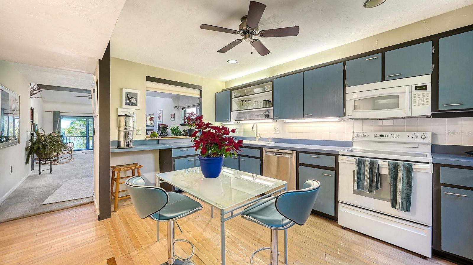 1617 BAYHOUSE CT #BA221, SARASOTA, FL, 34231