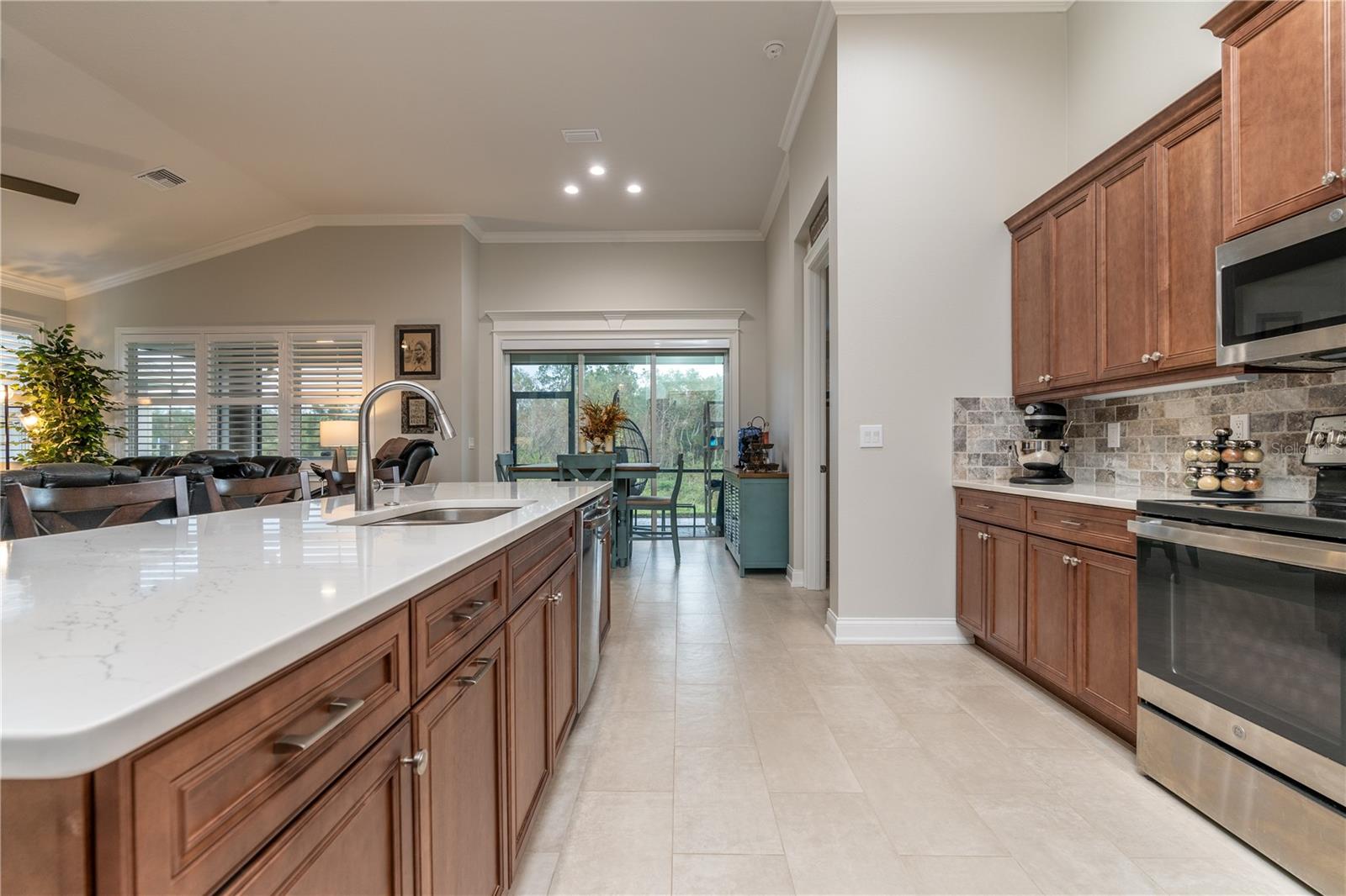 7929 LAKE JAMES BLVD, LAKELAND, FL, 33810