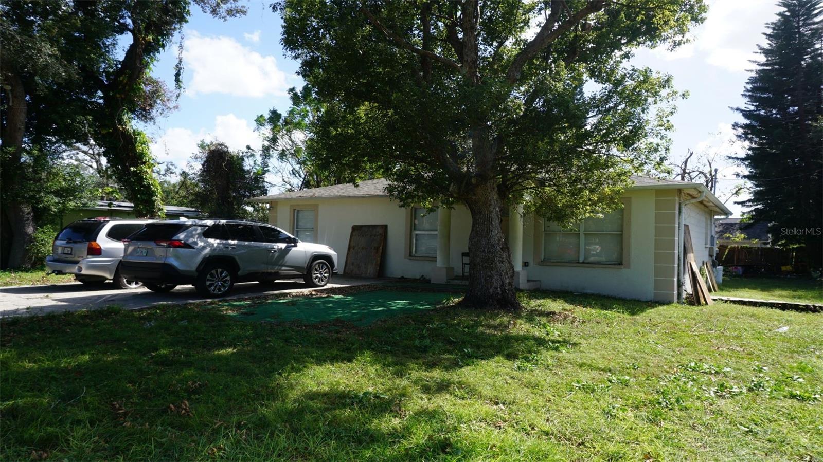 1801 E NAVAJO AVE, TAMPA, FL, 33612