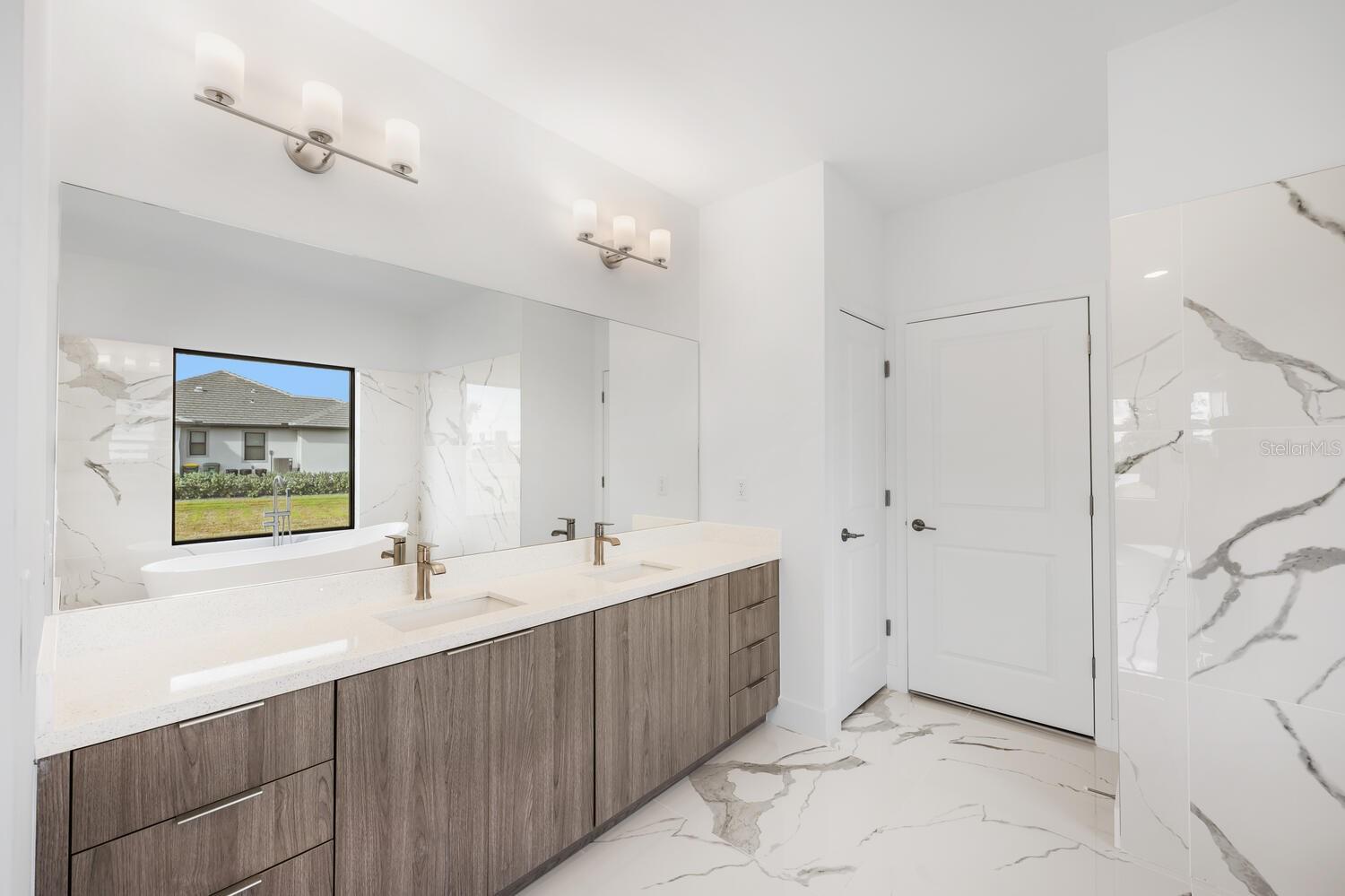 16440 CAPE HORN BLVD, PUNTA GORDA, FL, 33955