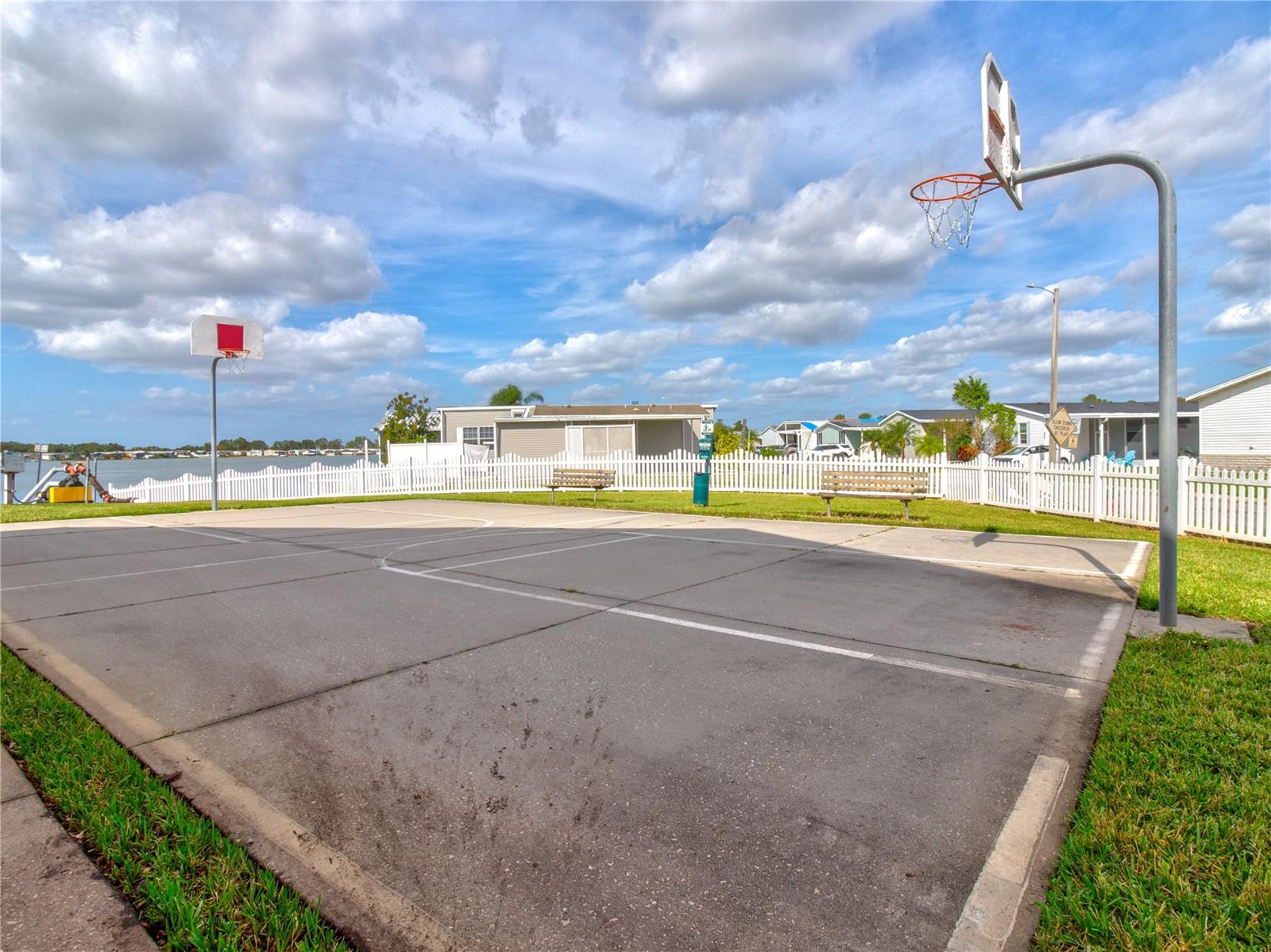8676 FANTASIA PARK WAY, RIVERVIEW, FL, 33578