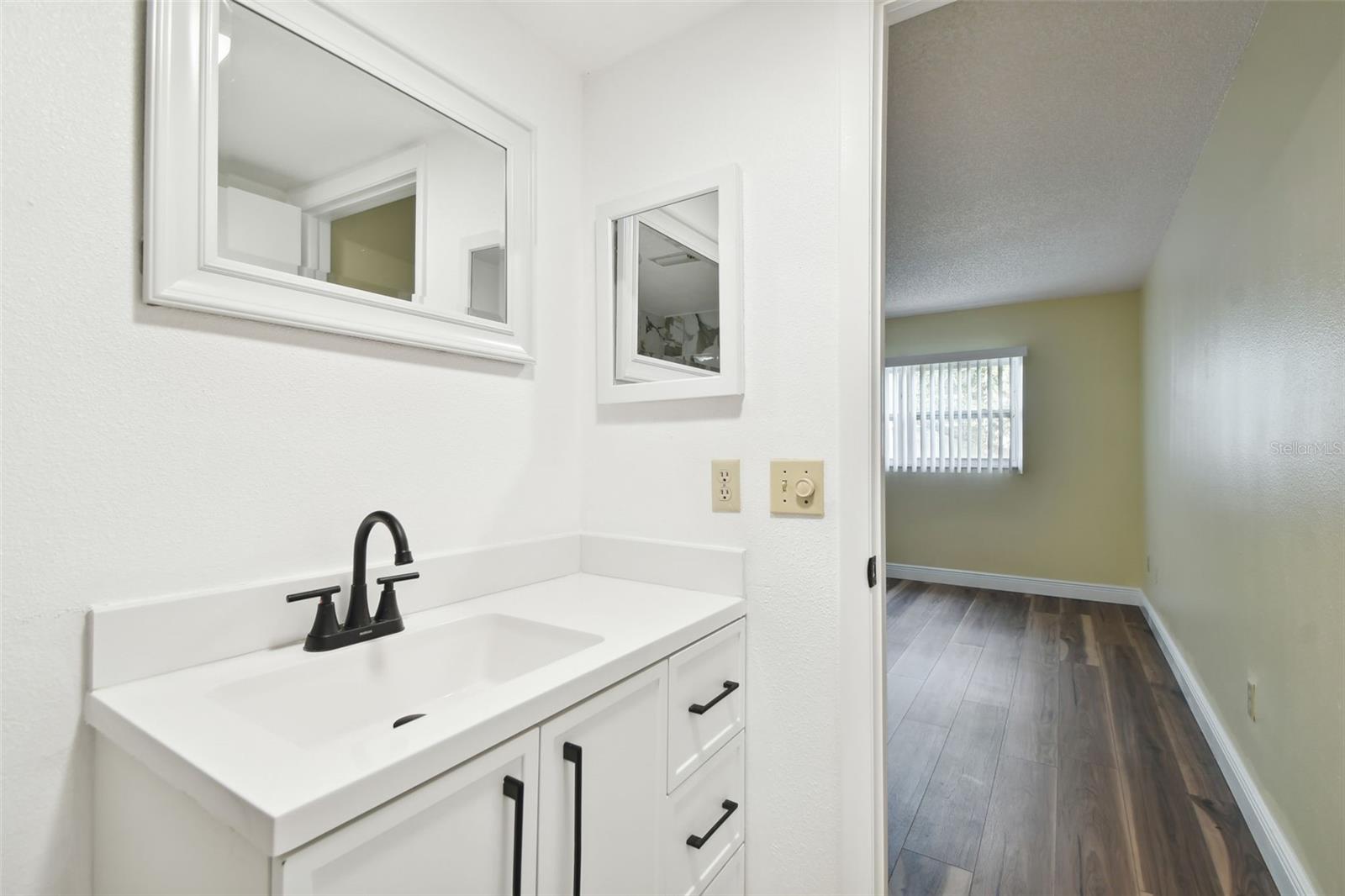 820 VIRGINIA ST #202, DUNEDIN, FL, 34698