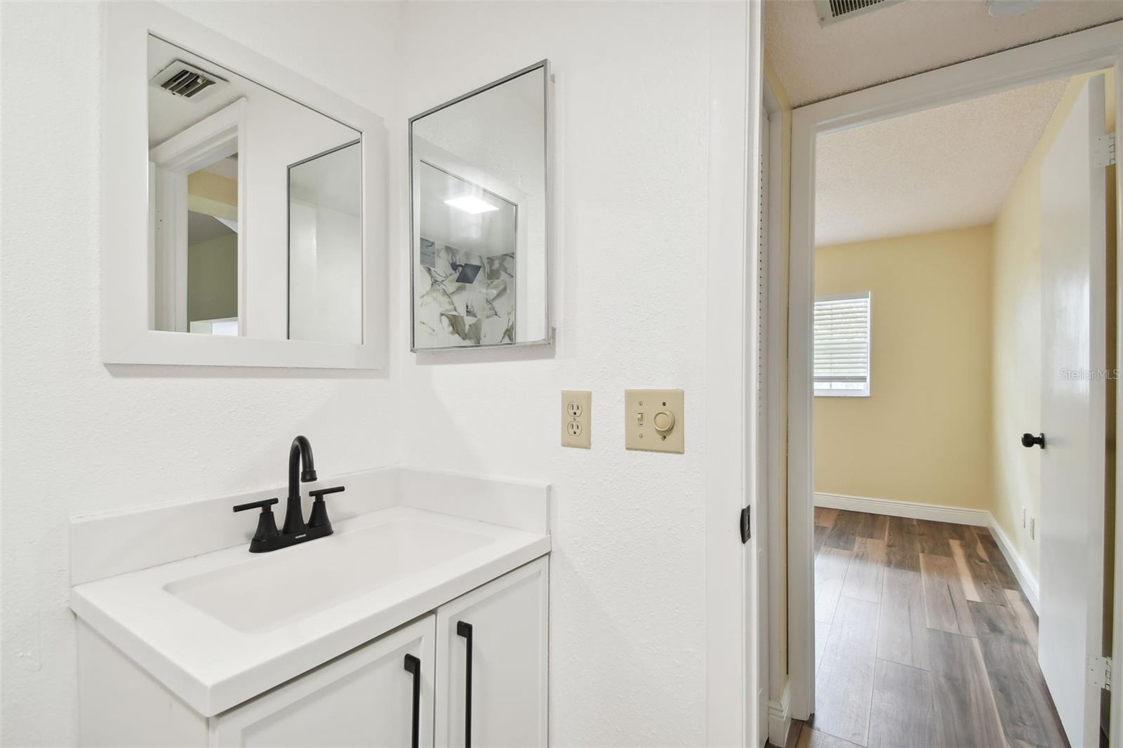 820 VIRGINIA ST #202, DUNEDIN, FL, 34698