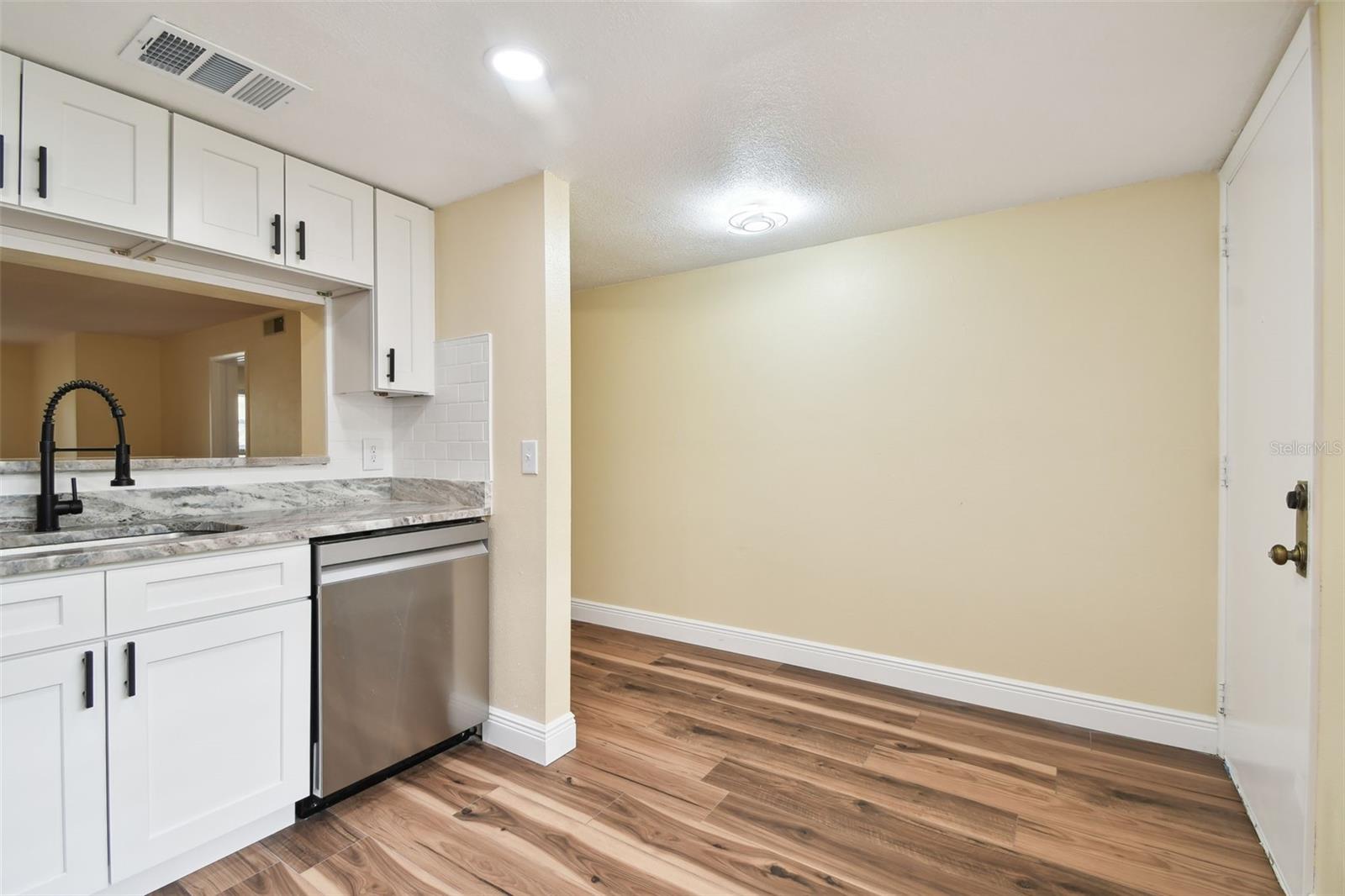 820 VIRGINIA ST #202, DUNEDIN, FL, 34698