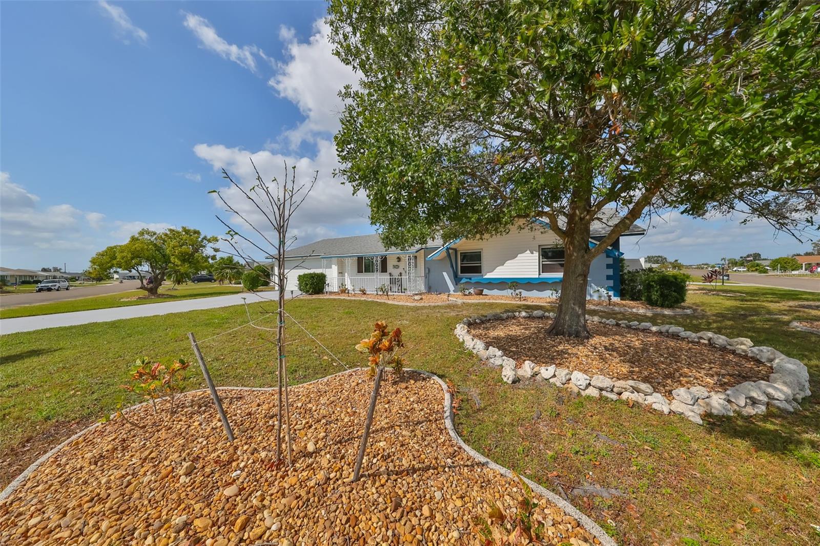 701 DESERT HILLS WAY, SUN CITY CENTER, FL, 33573