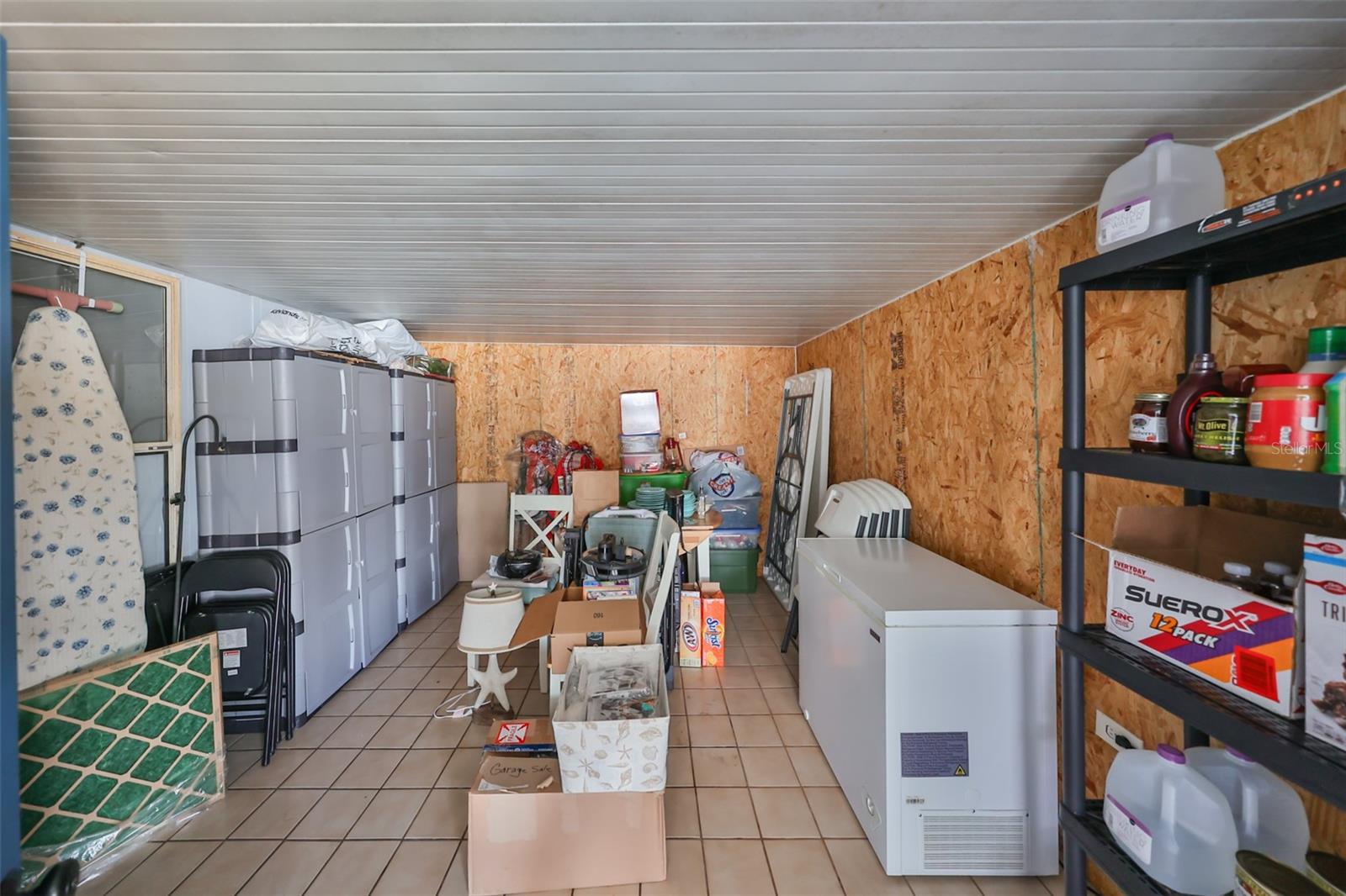701 DESERT HILLS WAY, SUN CITY CENTER, FL, 33573
