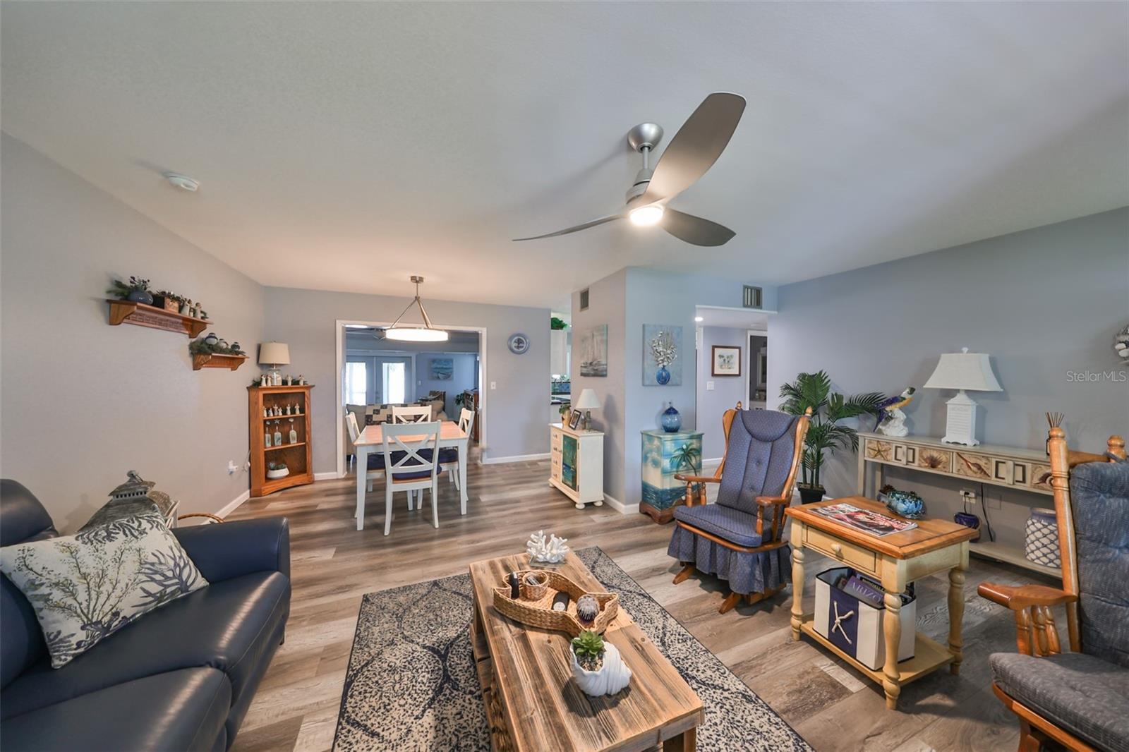 701 DESERT HILLS WAY, SUN CITY CENTER, FL, 33573