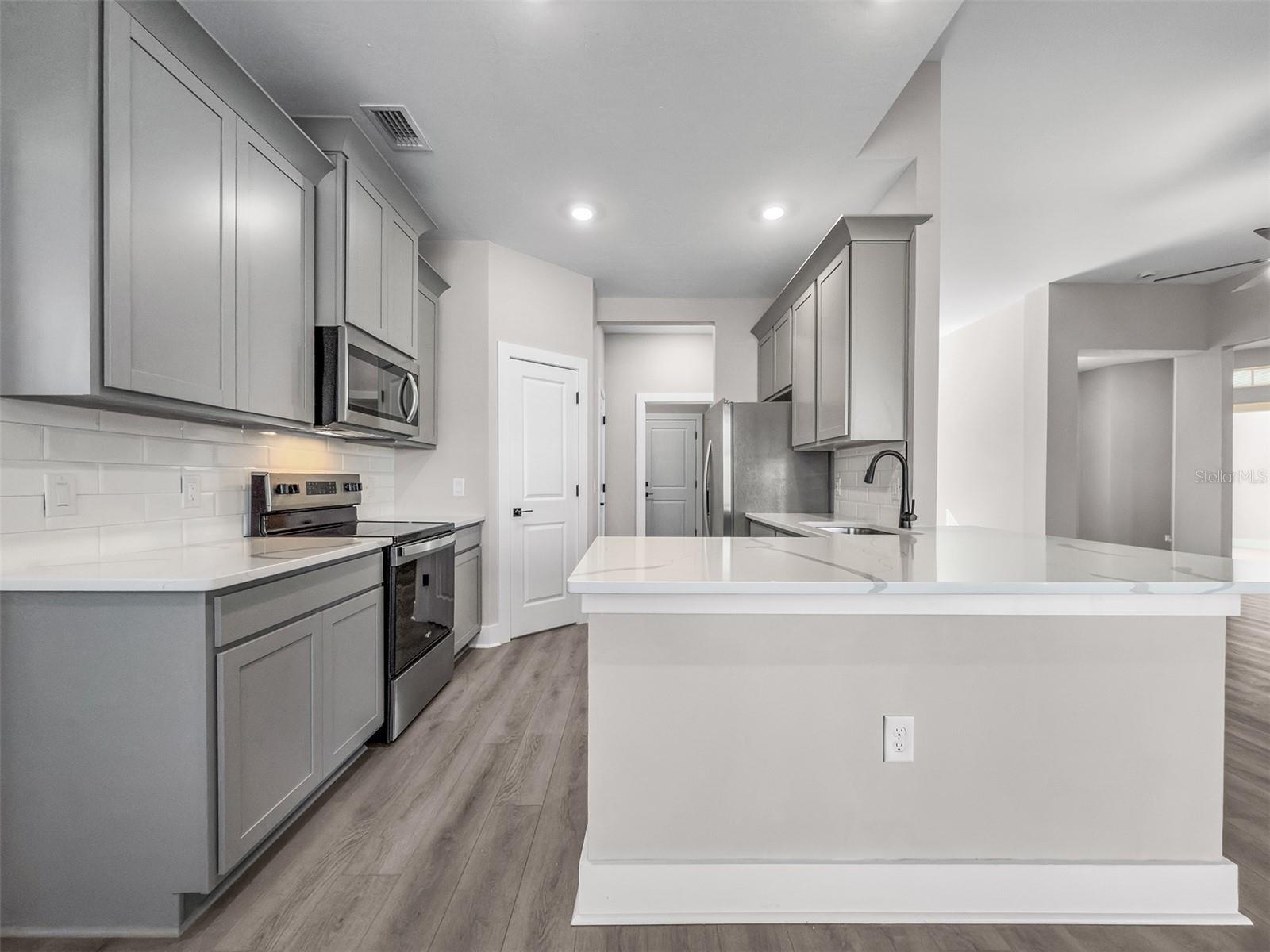 12152 SNOW BIRD AVE, PORT CHARLOTTE, FL, 33981