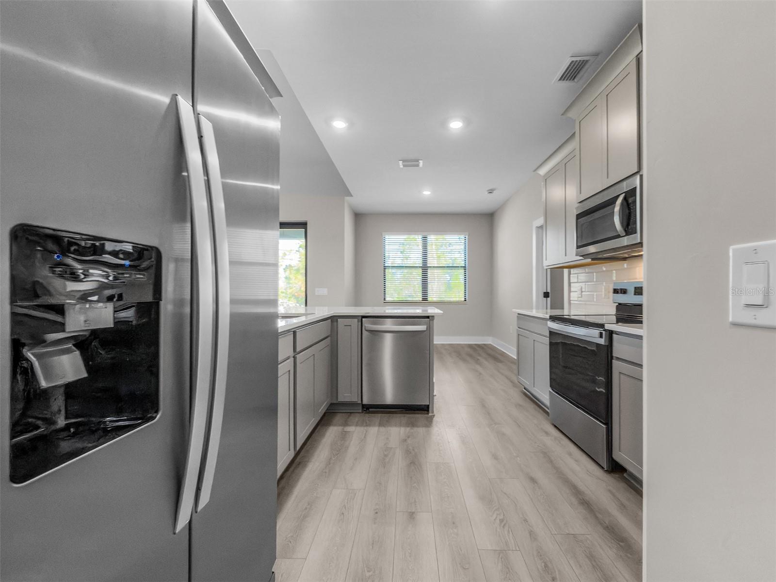 12152 SNOW BIRD AVE, PORT CHARLOTTE, FL, 33981