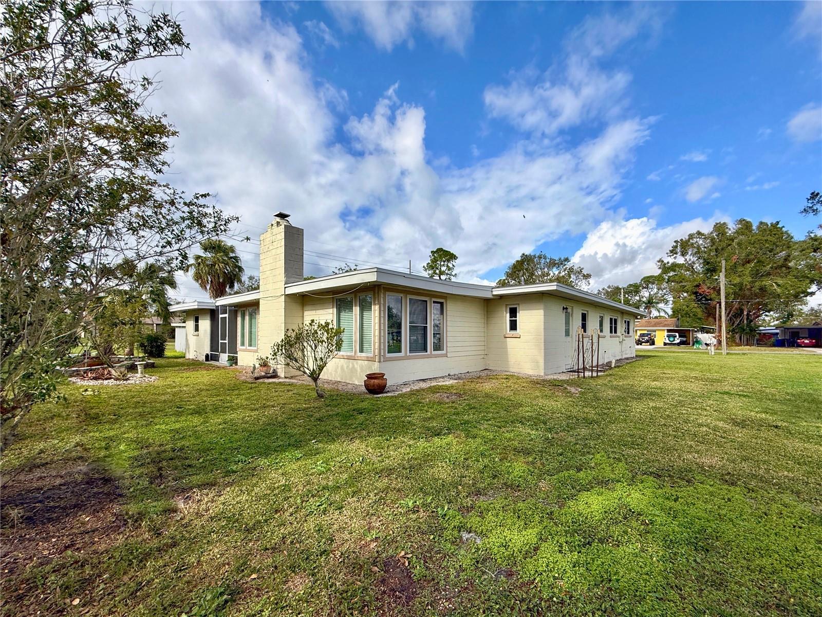 218 6TH AVE SW, RUSKIN, FL, 33570