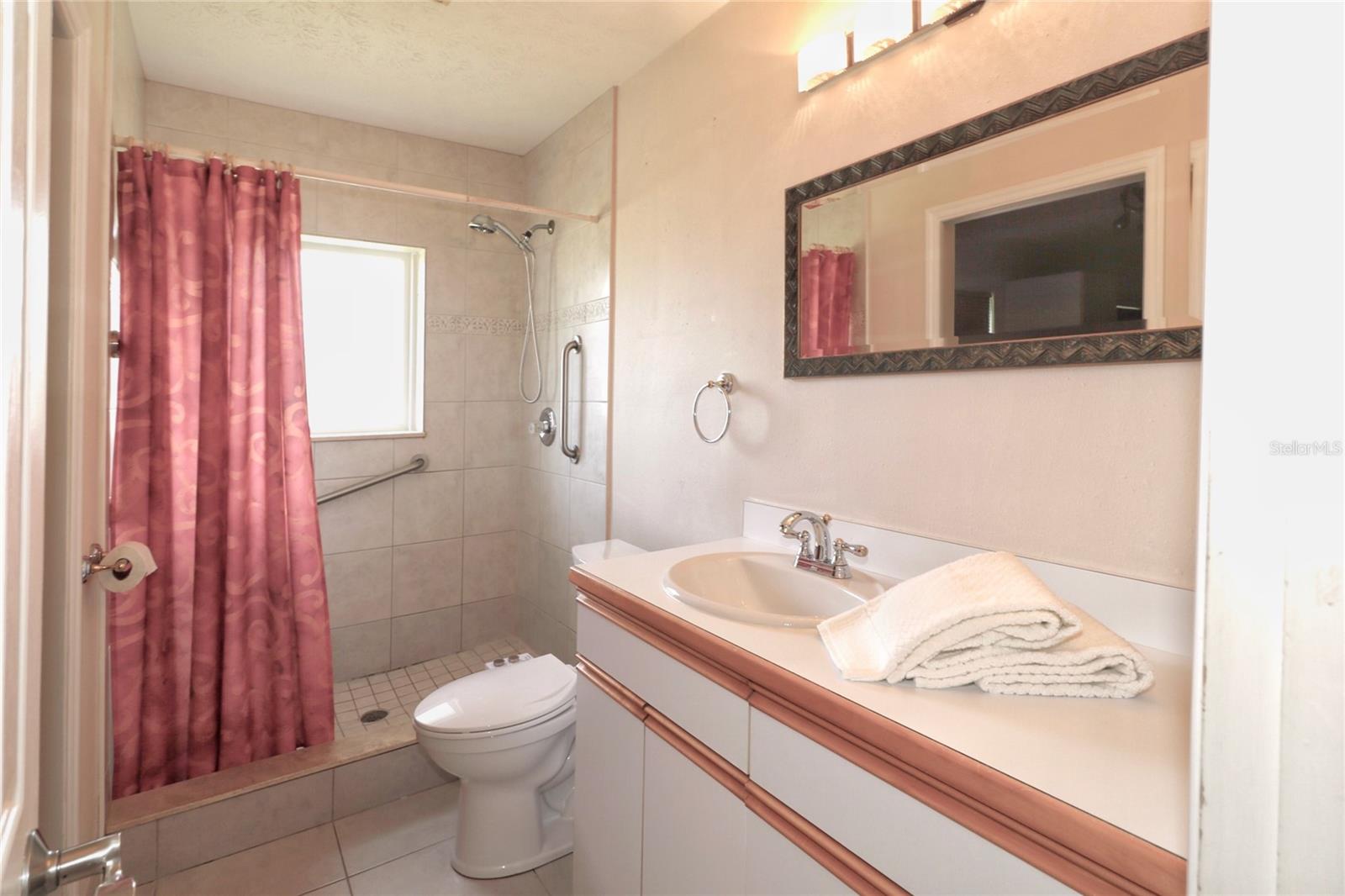 218 6TH AVE SW, RUSKIN, FL, 33570