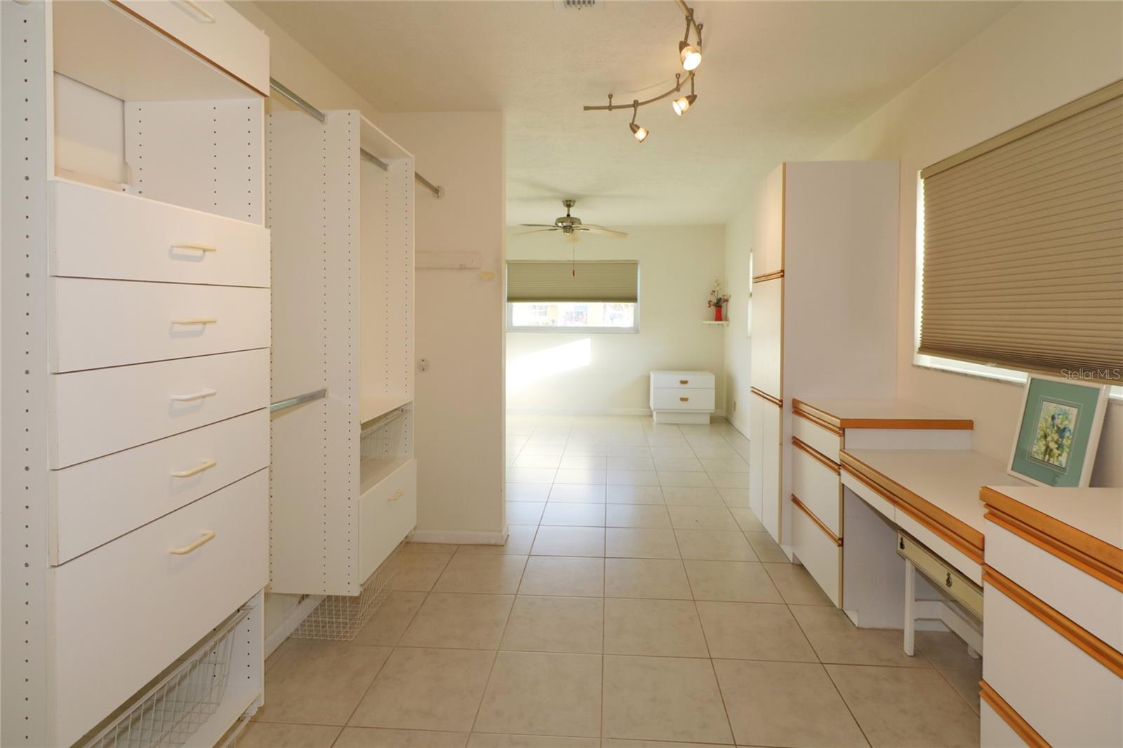 218 6TH AVE SW, RUSKIN, FL, 33570