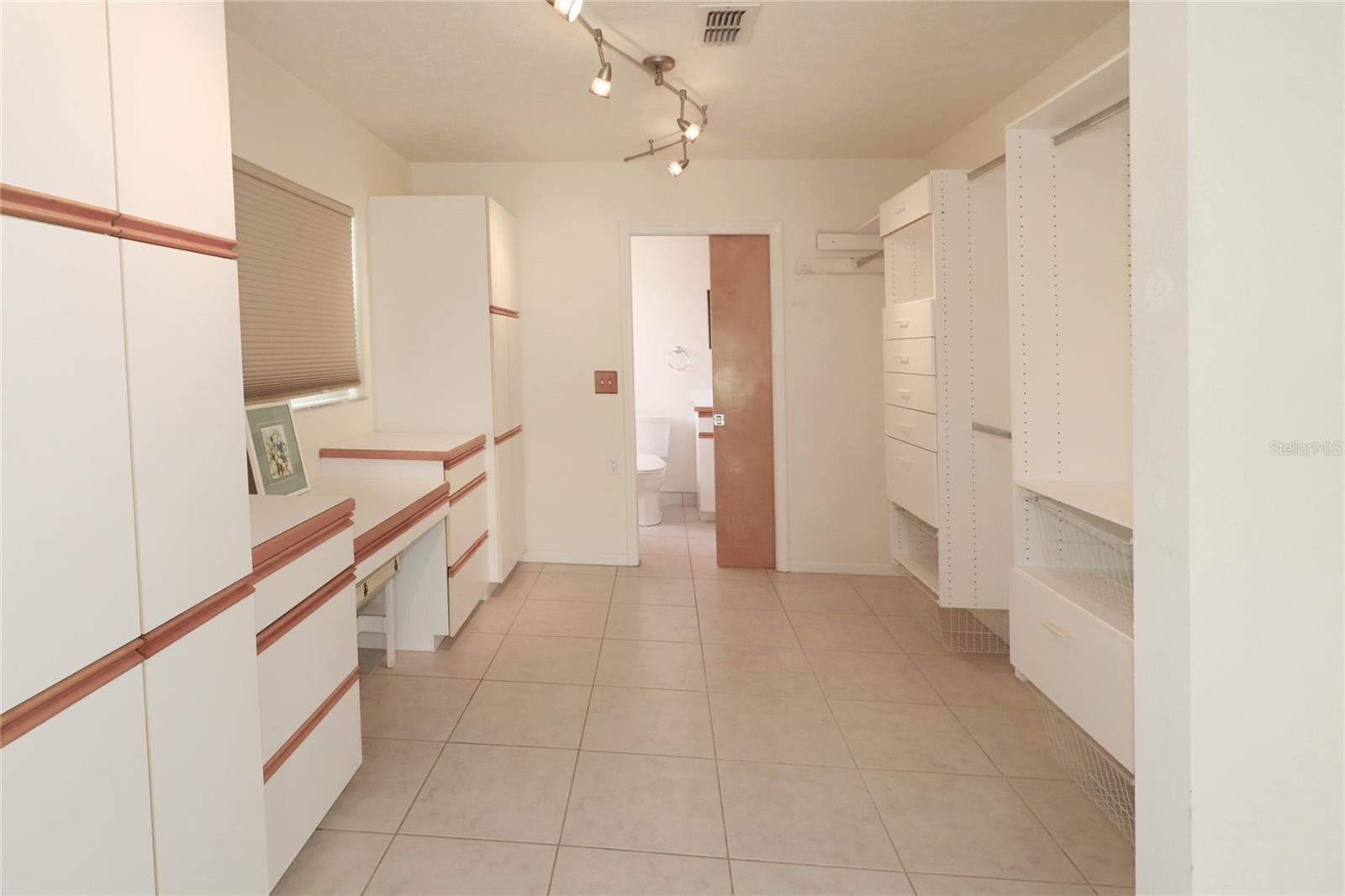 218 6TH AVE SW, RUSKIN, FL, 33570