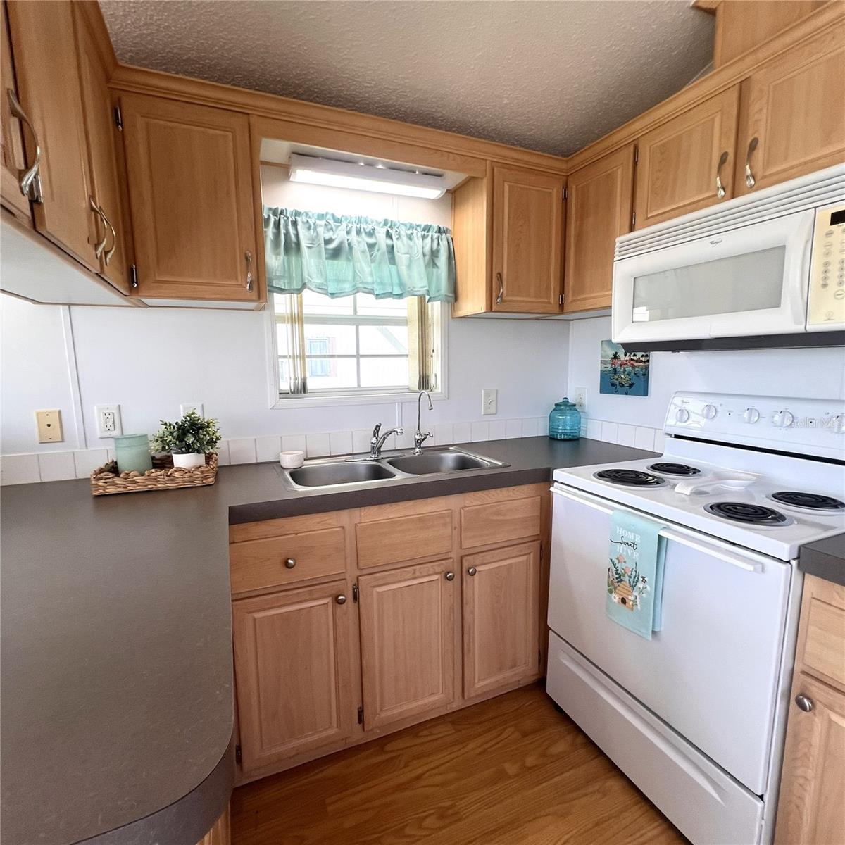 C7499733 Property Photo