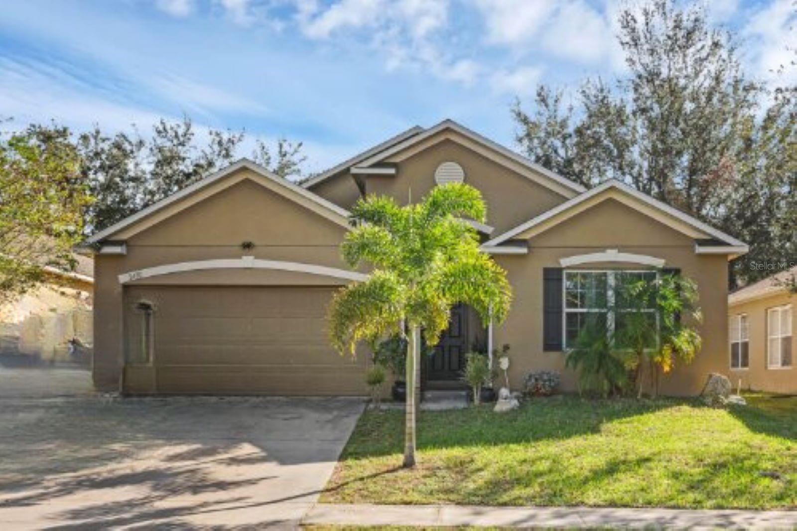 2430 NORWOOD PL, TAVARES, FL, 32778