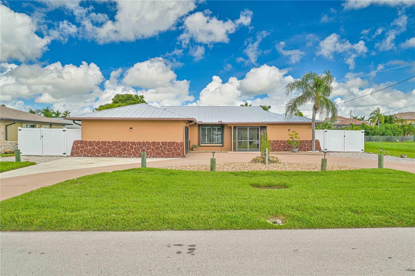 4414 SE 20TH PL, CAPE CORAL, FL, 33904
