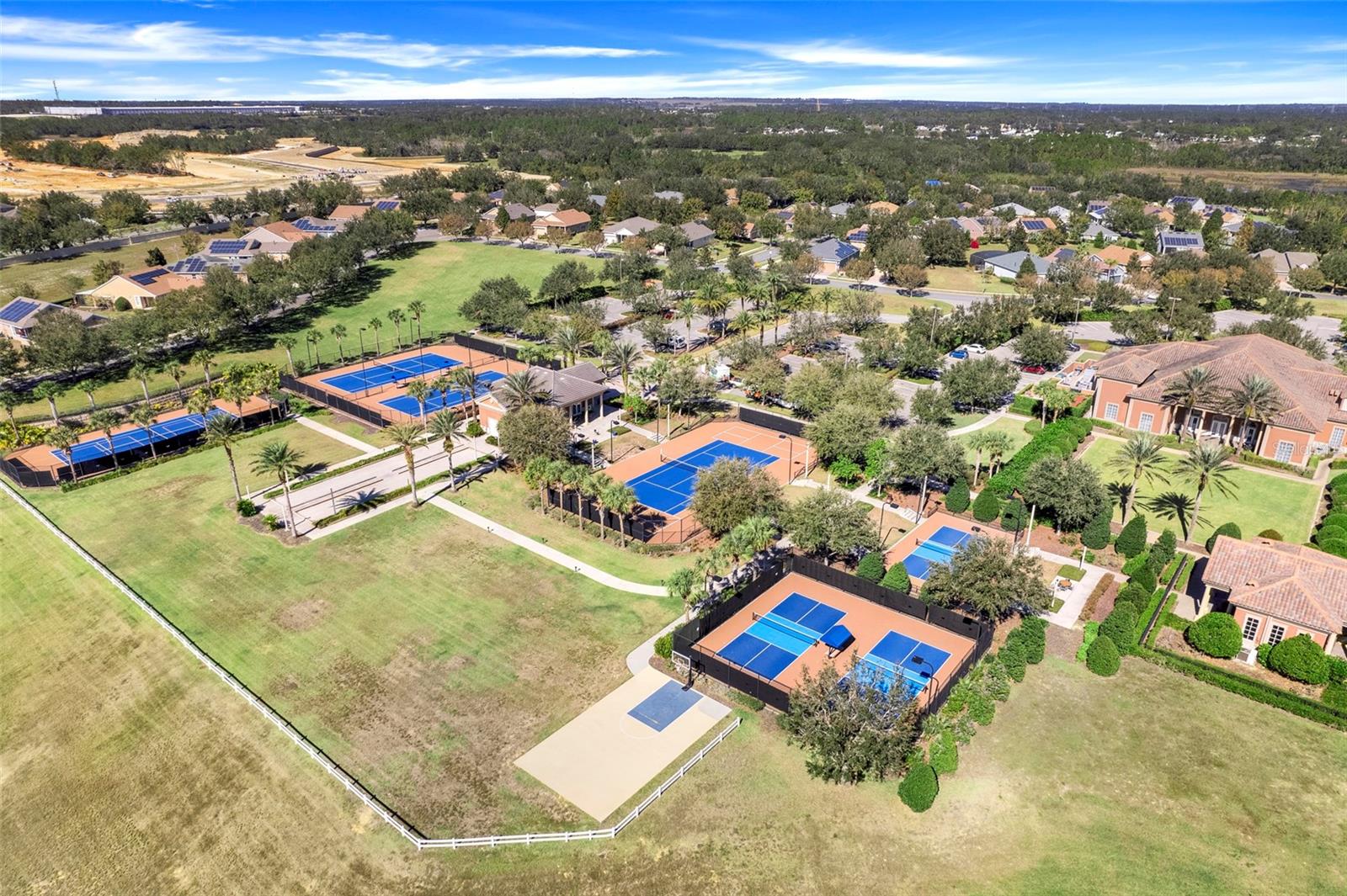 119 CRESCENT MOON DR, GROVELAND, FL, 34736